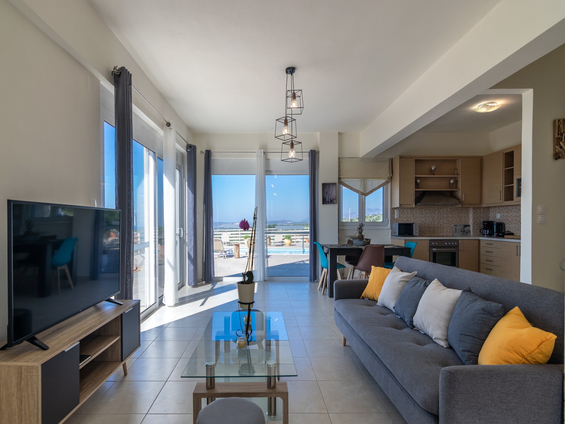 Moderne villa met privézwembad en uitzicht op zee bij Agia Triada - foto 3