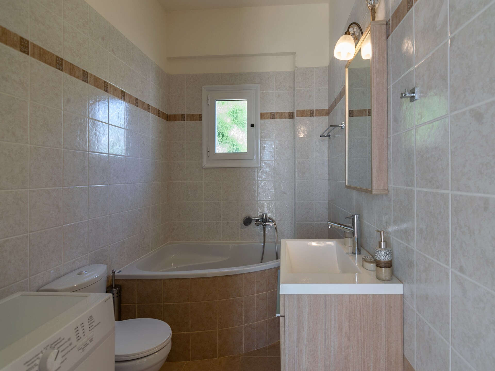 Moderne villa met privézwembad en uitzicht op zee bij Agia Triada - foto 18