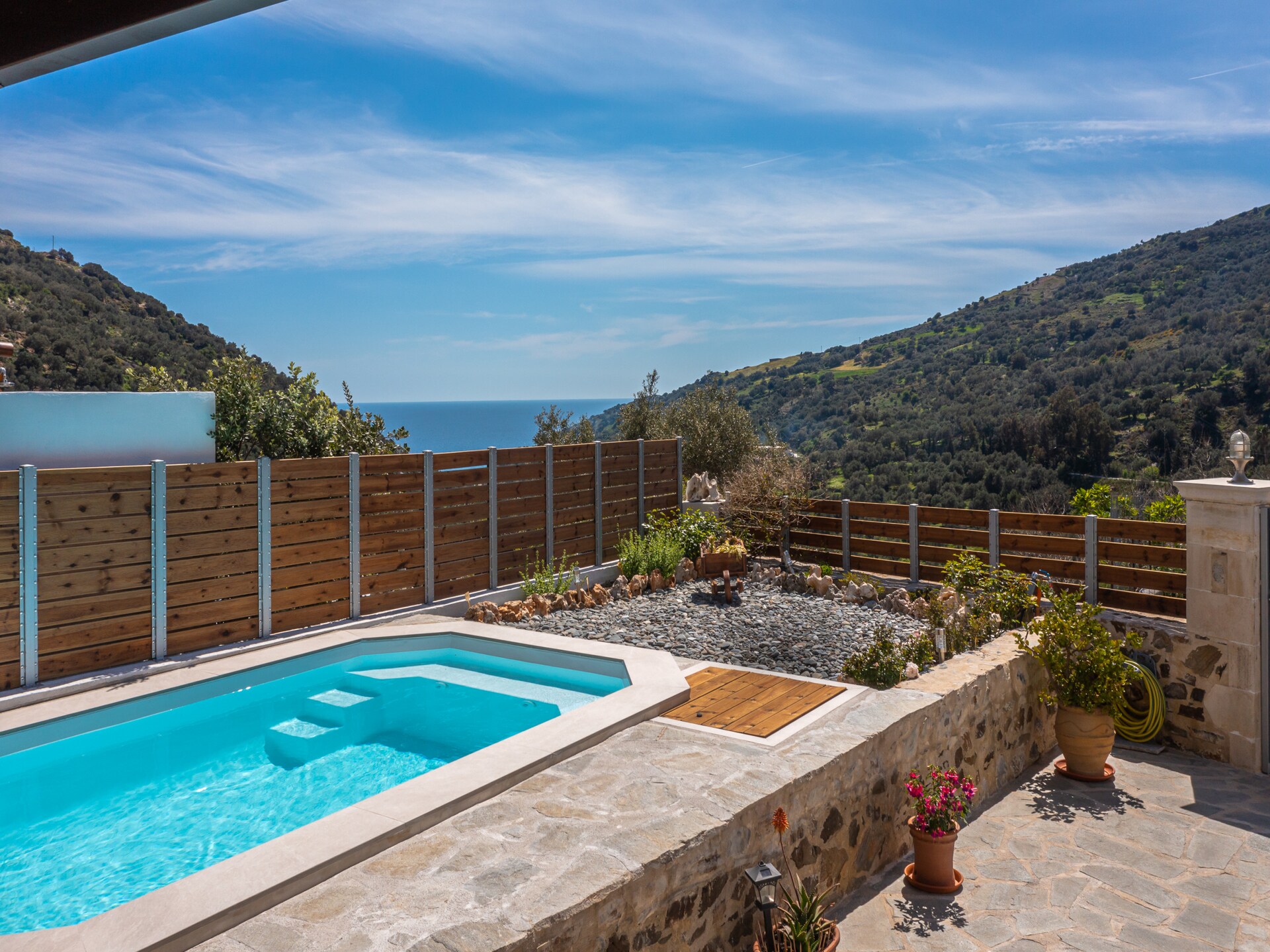 Cosmakis: Moderne villa met privézwembad dichtbij Korakas Beach, Kreta - foto 10