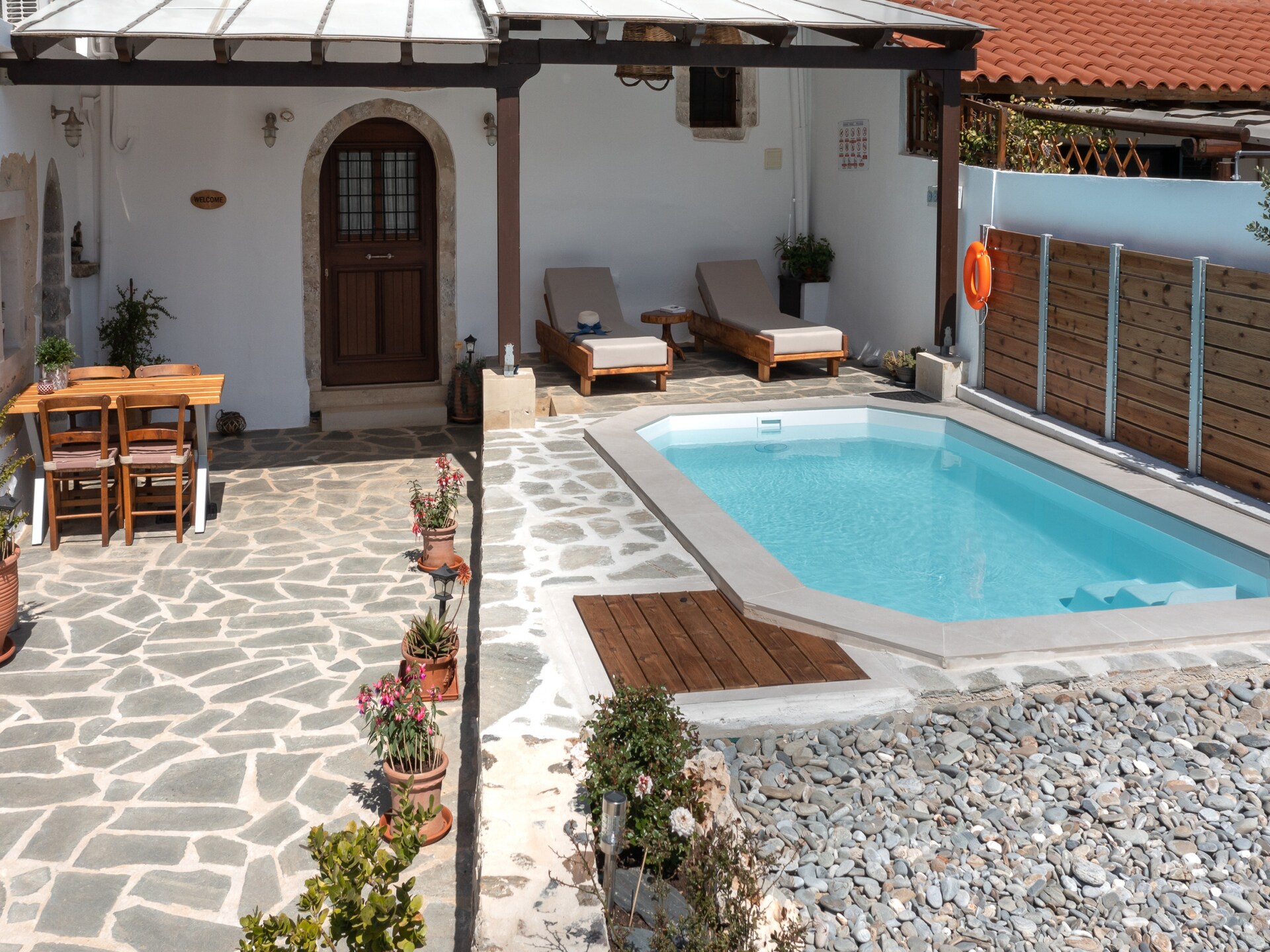 Cosmakis: Moderne villa met privézwembad dichtbij Korakas Beach, Kreta - foto 23