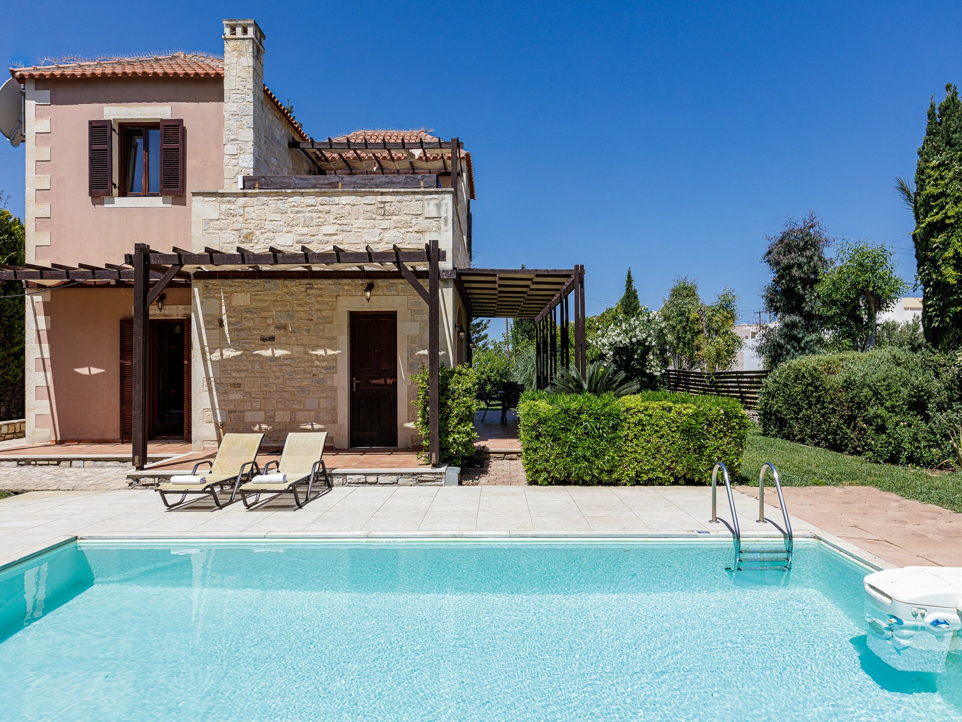 Villa Kali – Luxe villa met privézwembad op 350m van het strand - foto 30