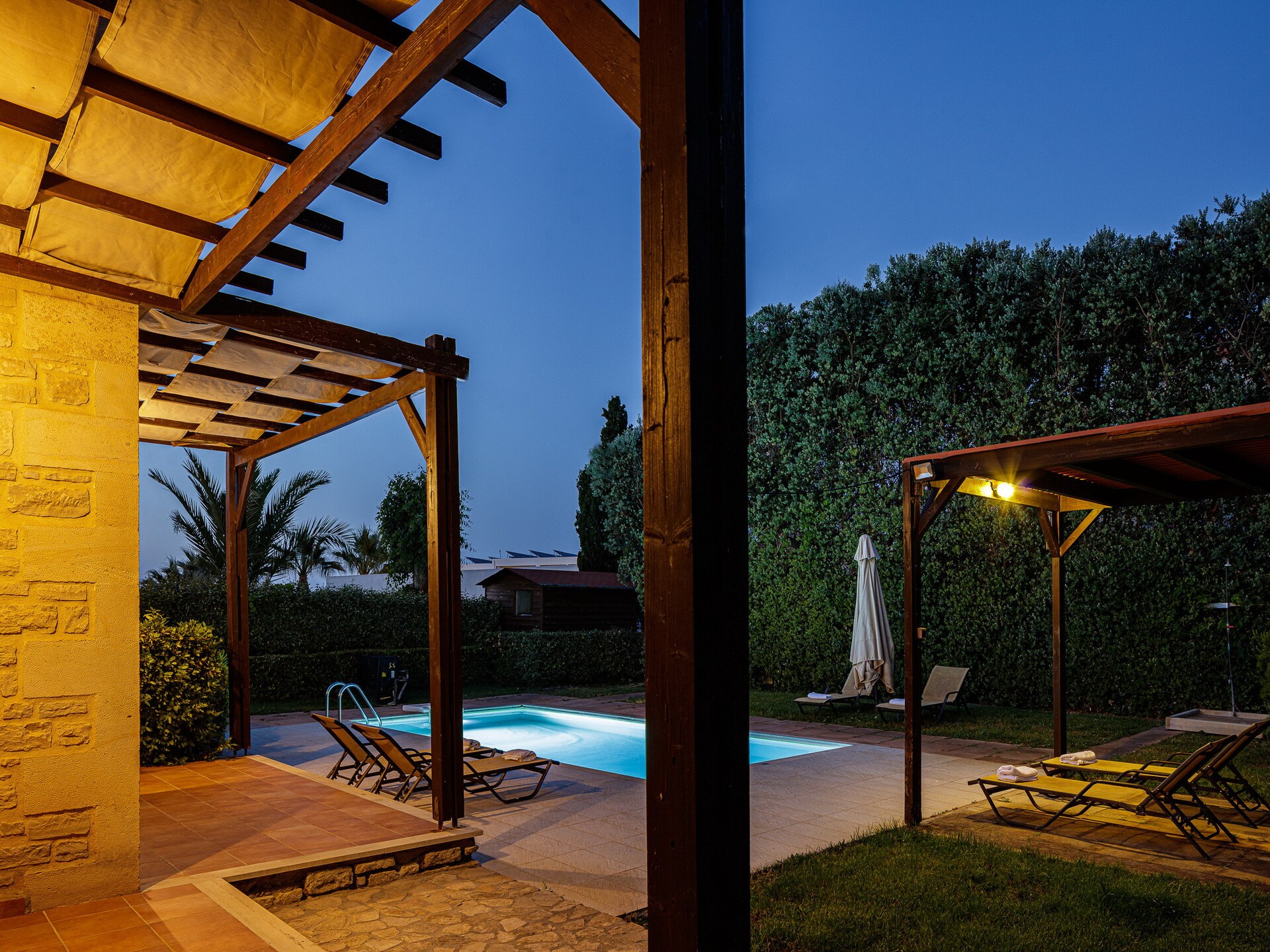 Villa Kali – Luxe villa met privézwembad op 350m van het strand - foto 9