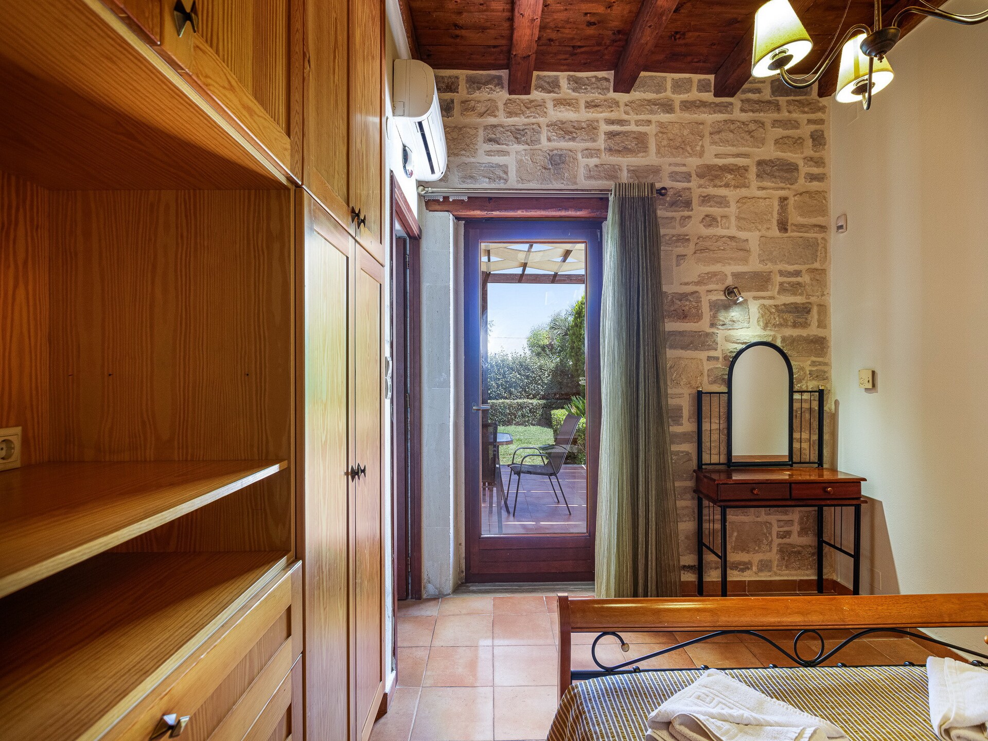 Zonovergoten villa Mera met privézwembad, 350m van het zandstrand - foto 17