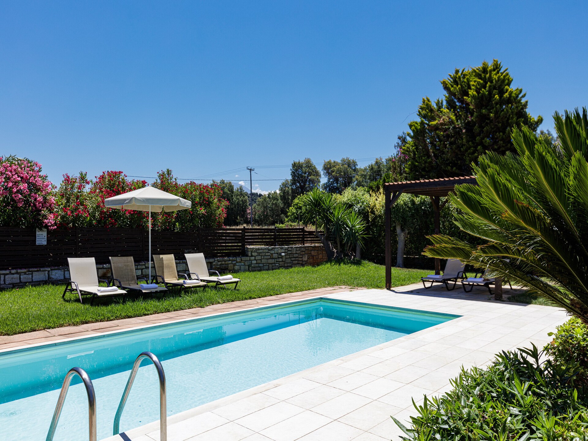 Zonovergoten villa Mera met privézwembad, 350m van het zandstrand - foto 8