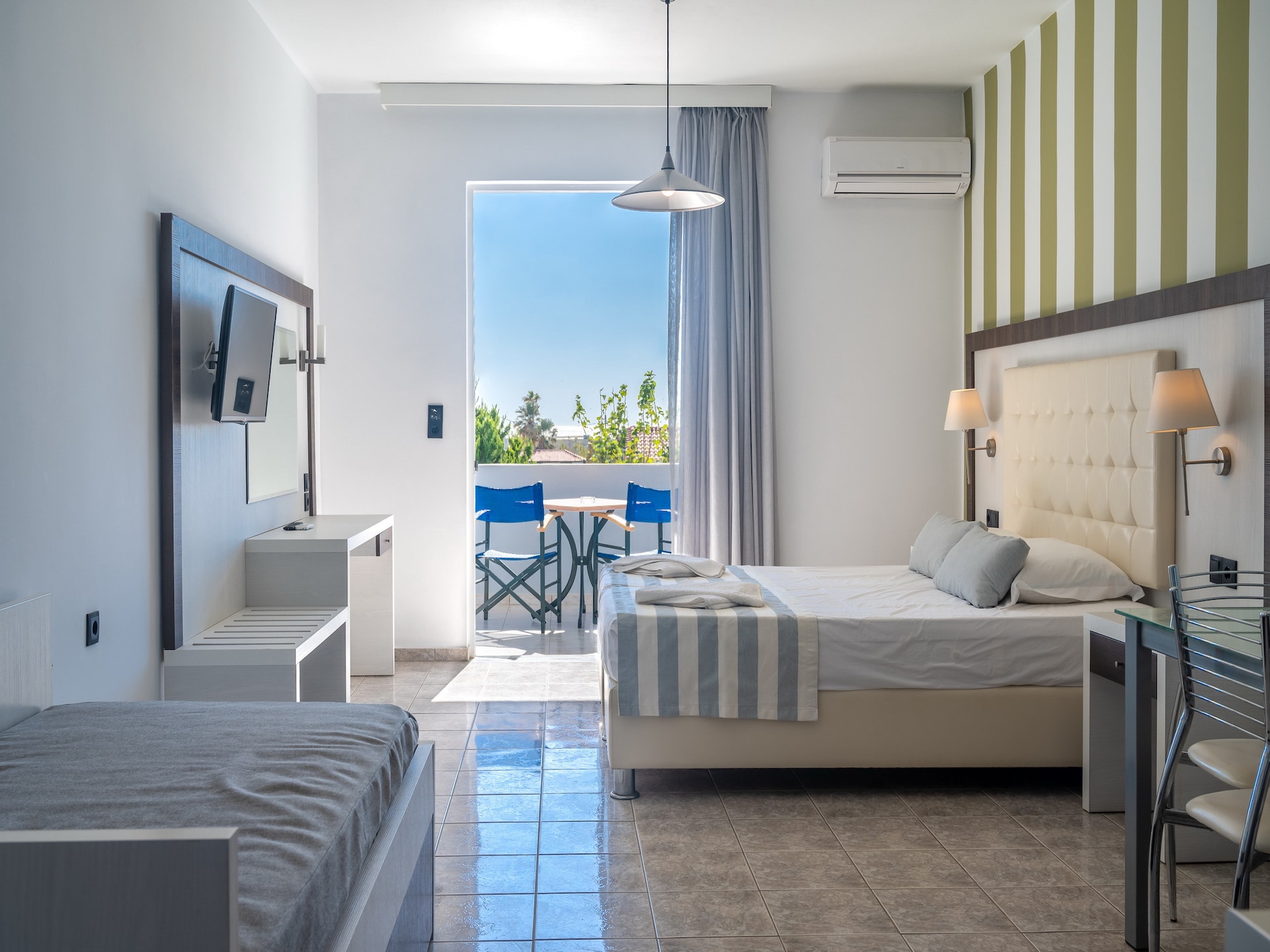 Aan het strand: Moderne studio Mythos 2 in Damnoni - foto 11