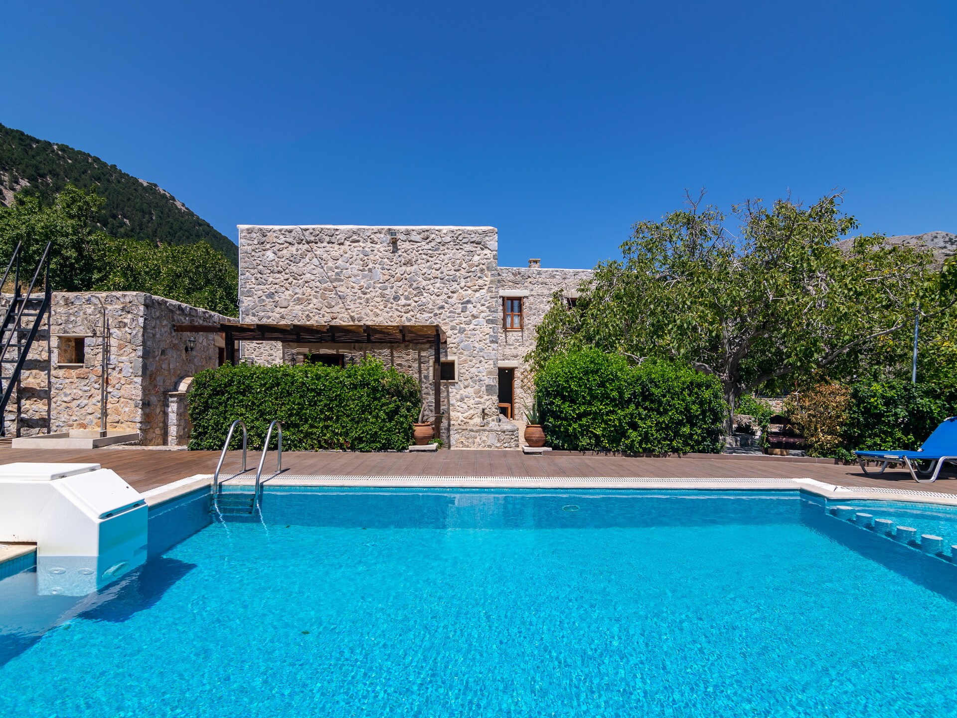 Ruime villa met privézwembad en bergzicht bij Chania - foto 6