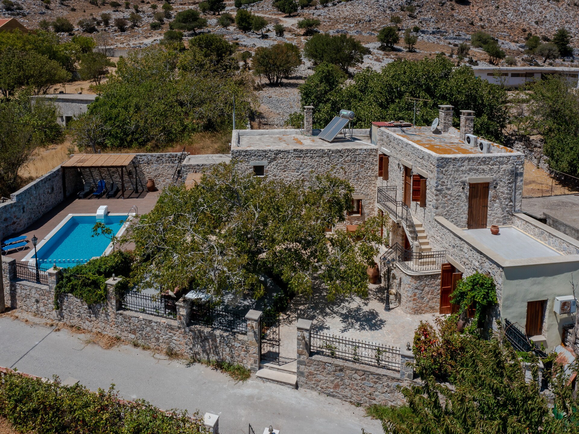Ruime villa met privézwembad en bergzicht bij Chania - foto 30