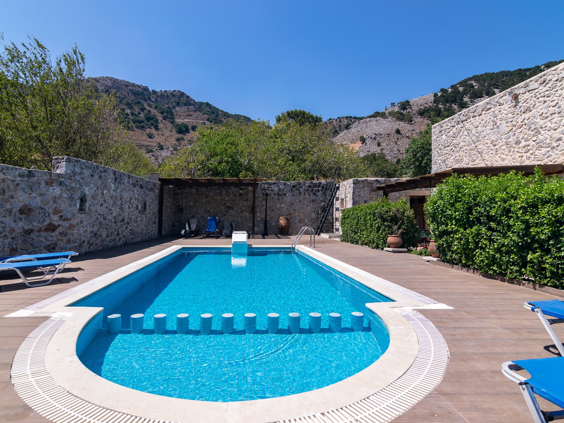 Ruime villa met privézwembad en bergzicht bij Chania - foto 10