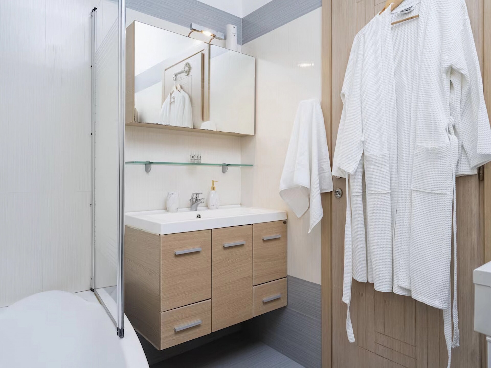 Ruim appartement met zeezicht in Rethymno, vlakbij het strand - foto 19