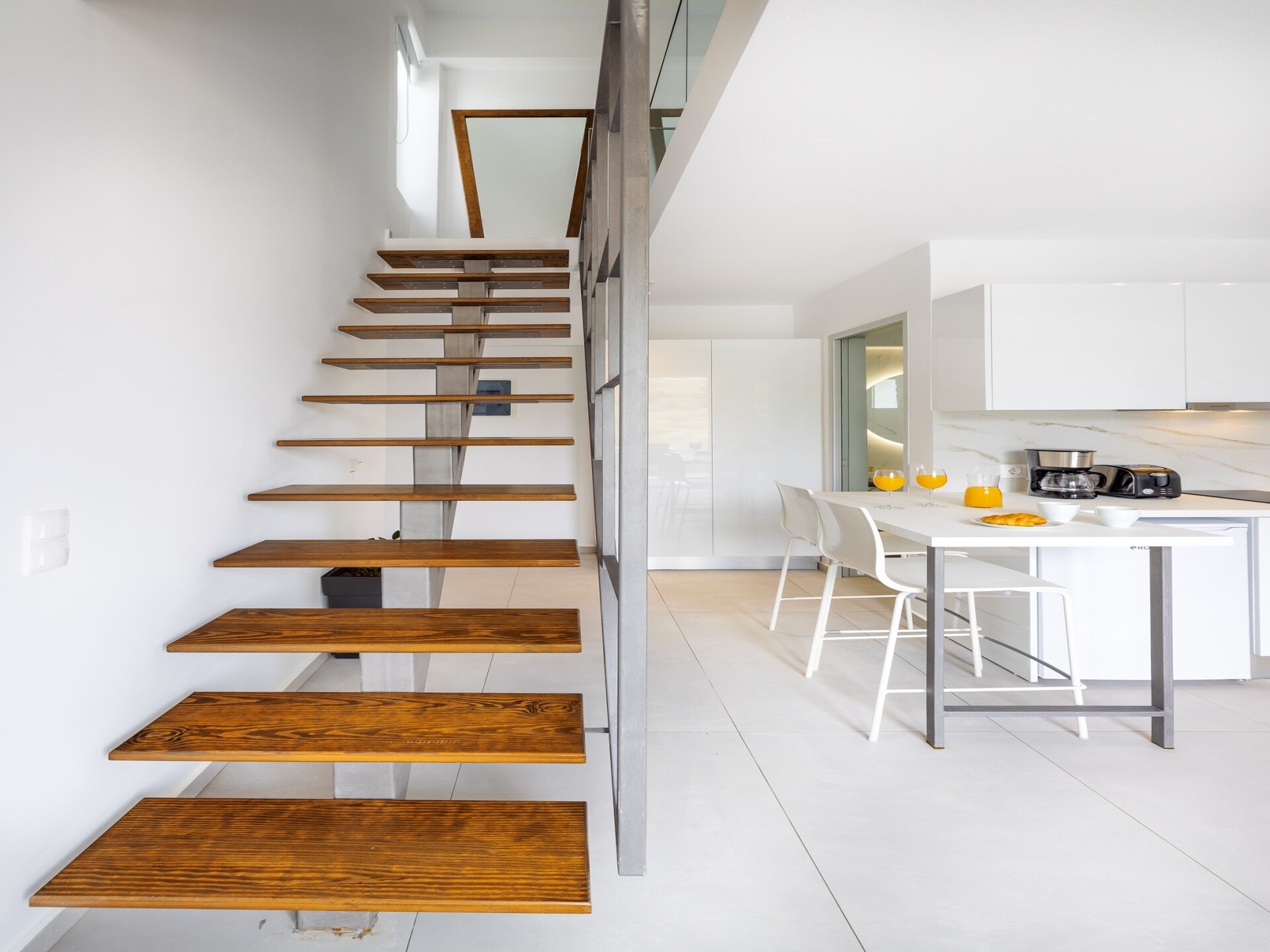Stijlvol Mezzanine Appartement met Uitzicht, 300m van Strand Rethymno - foto 9