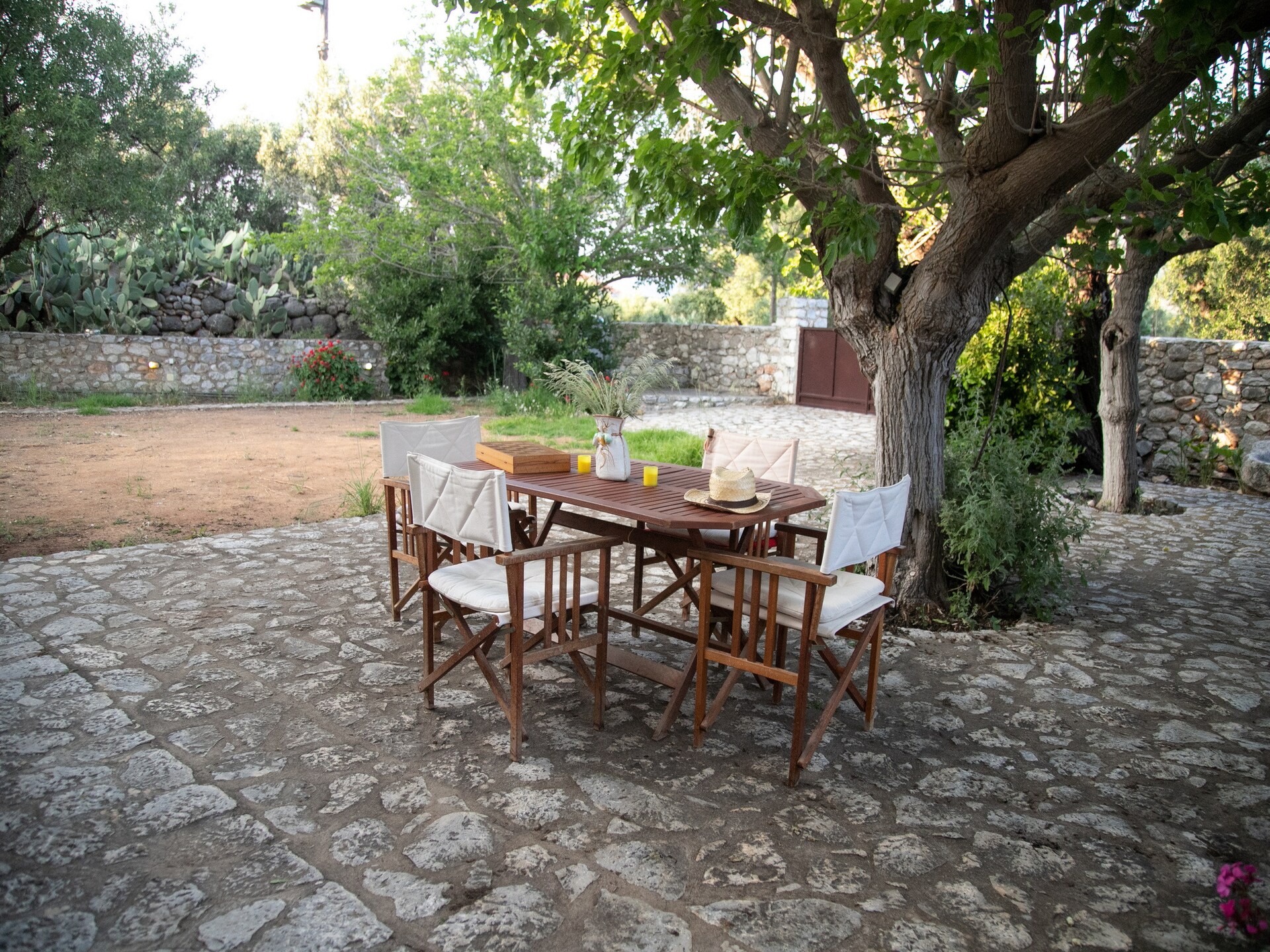 Anna's Garden: sfeervol vakantiehuis voor 10 personen bij Pyrgos Dirou - foto 24