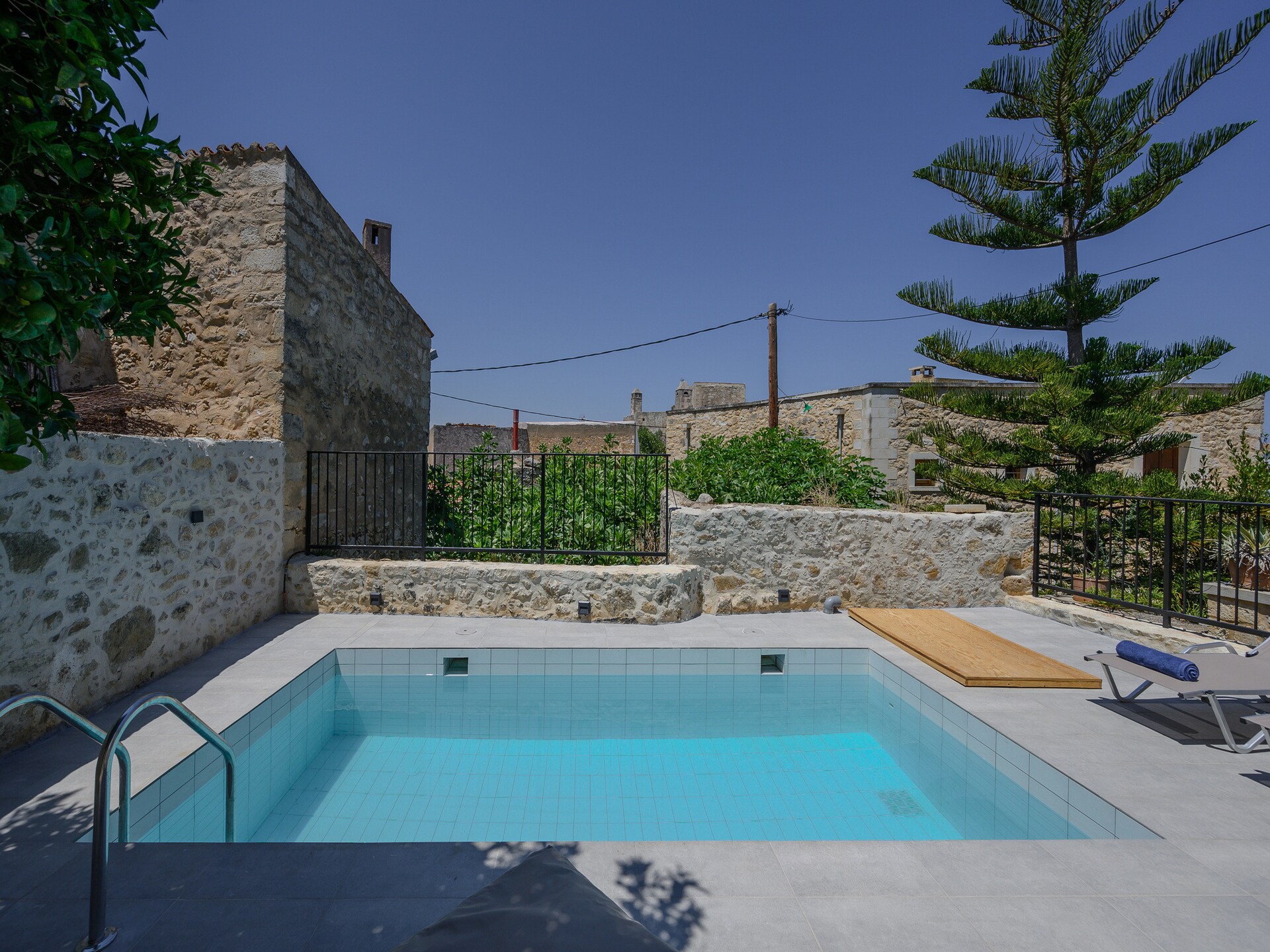 Lichtrijke villa met privézwembad en bergzicht bij Rethymnon - foto 11