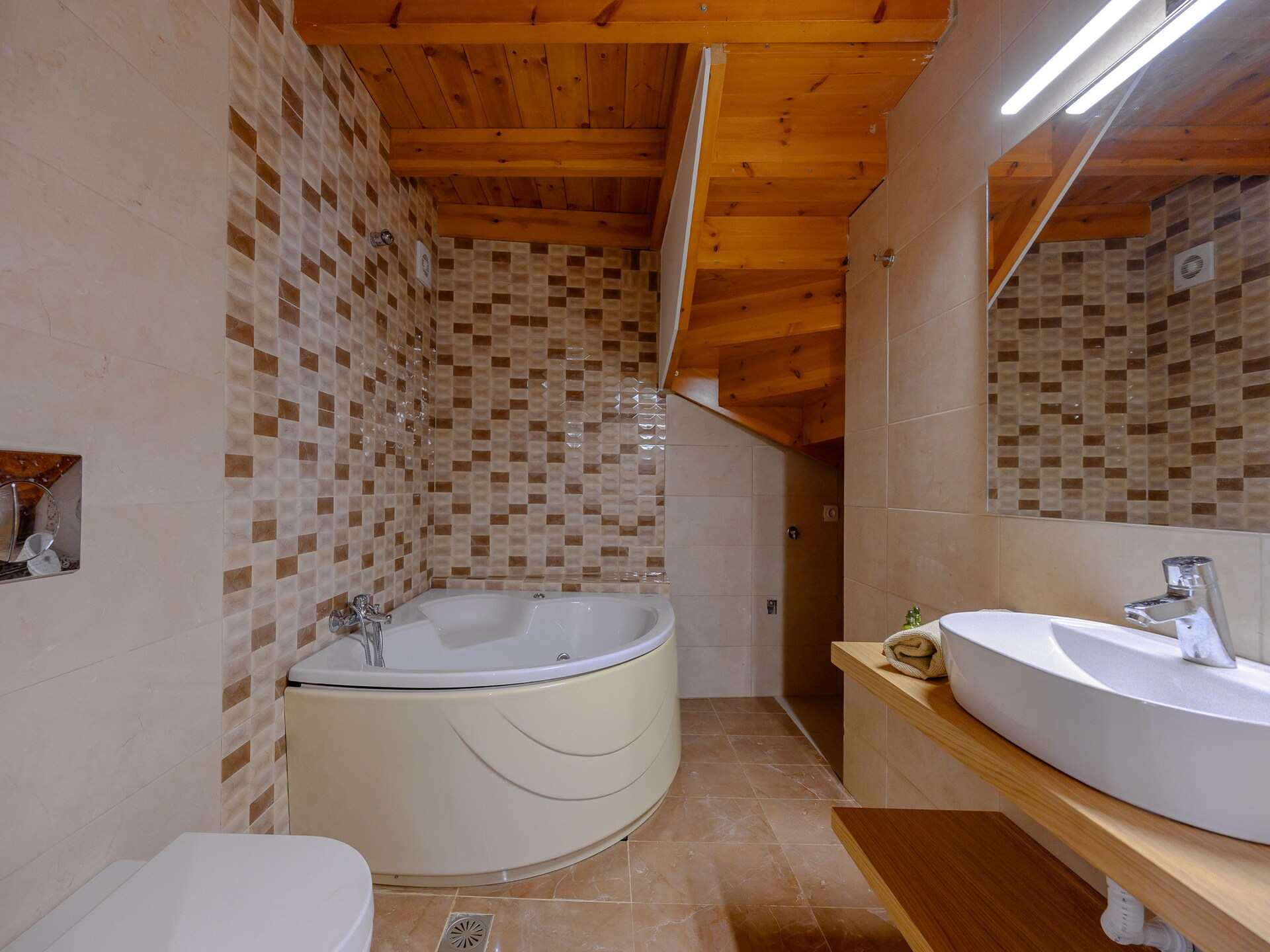 Lichtrijke villa met privézwembad en bergzicht bij Rethymnon - foto 20