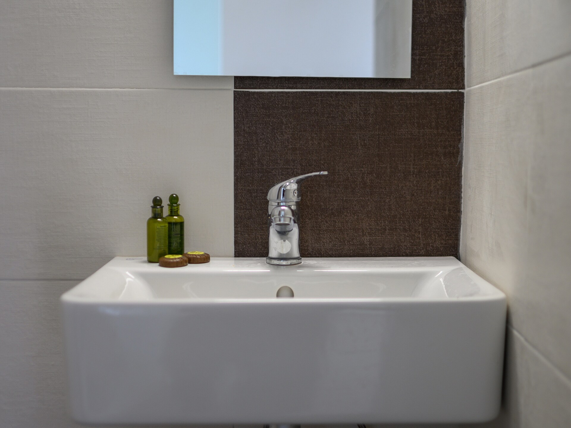 Lichtrijke villa met privézwembad en bergzicht bij Rethymnon - foto 23