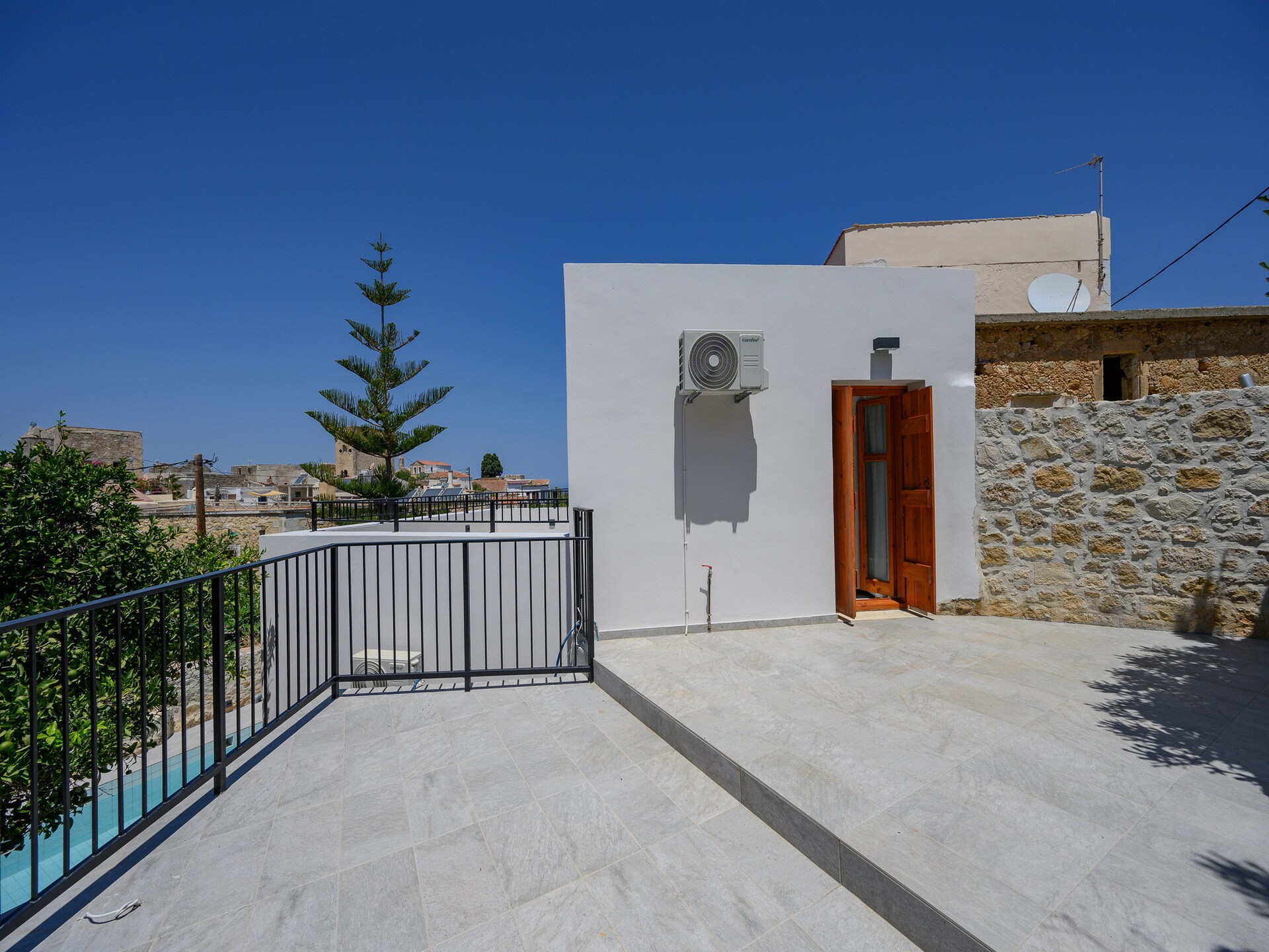 Lichtrijke villa met privézwembad en bergzicht bij Rethymnon - foto 24