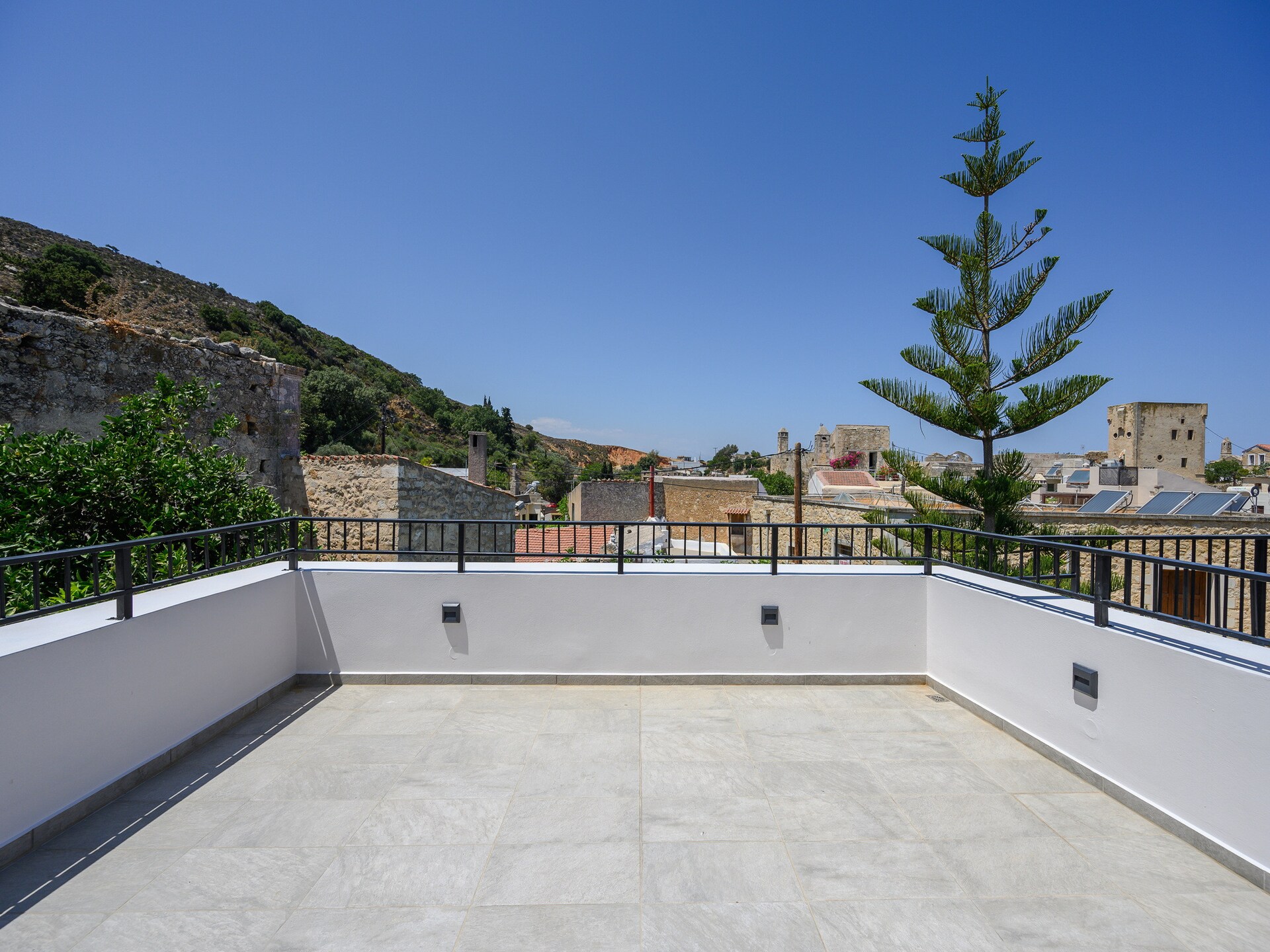 Lichtrijke villa met privézwembad en bergzicht bij Rethymnon - foto 25