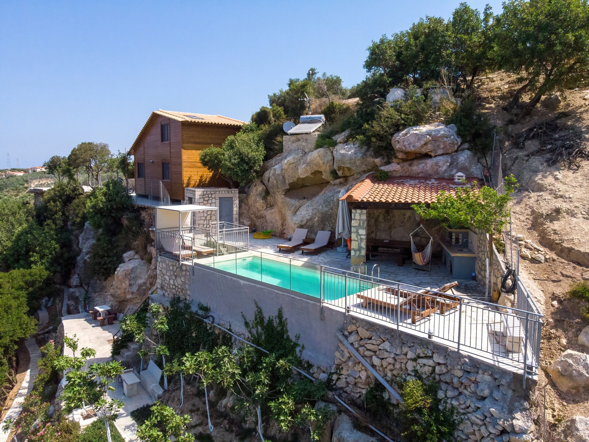 Villa Faragi Sophie: privézwembad met zee- en bergzicht in Maroulas - foto 21