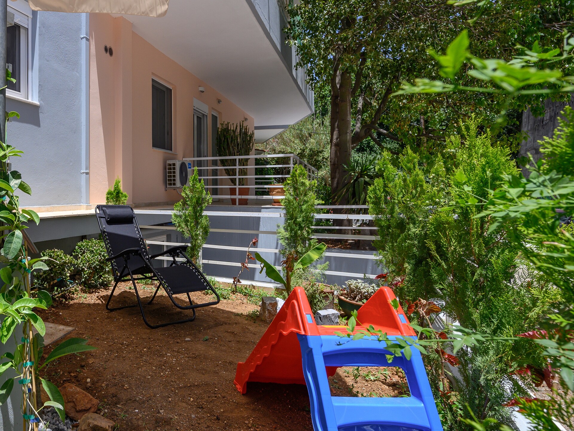 Knus appartement in hartje Rethymno met tuin, vlakbij het strand - foto 23