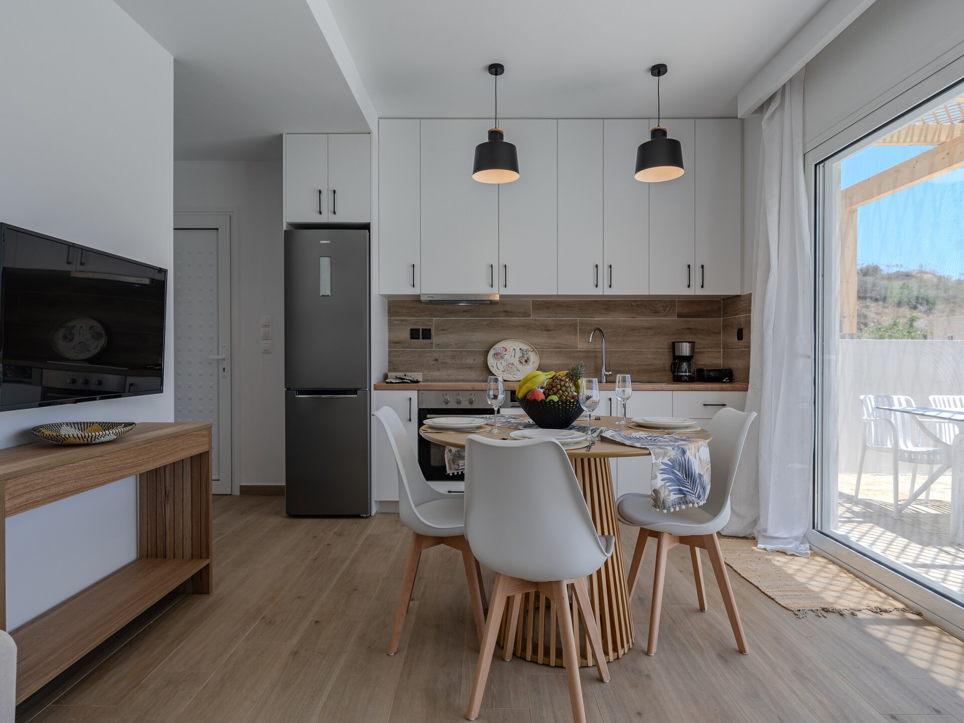 Aan het strand: Luxe villa met privézwembad in Damnoni - foto 8