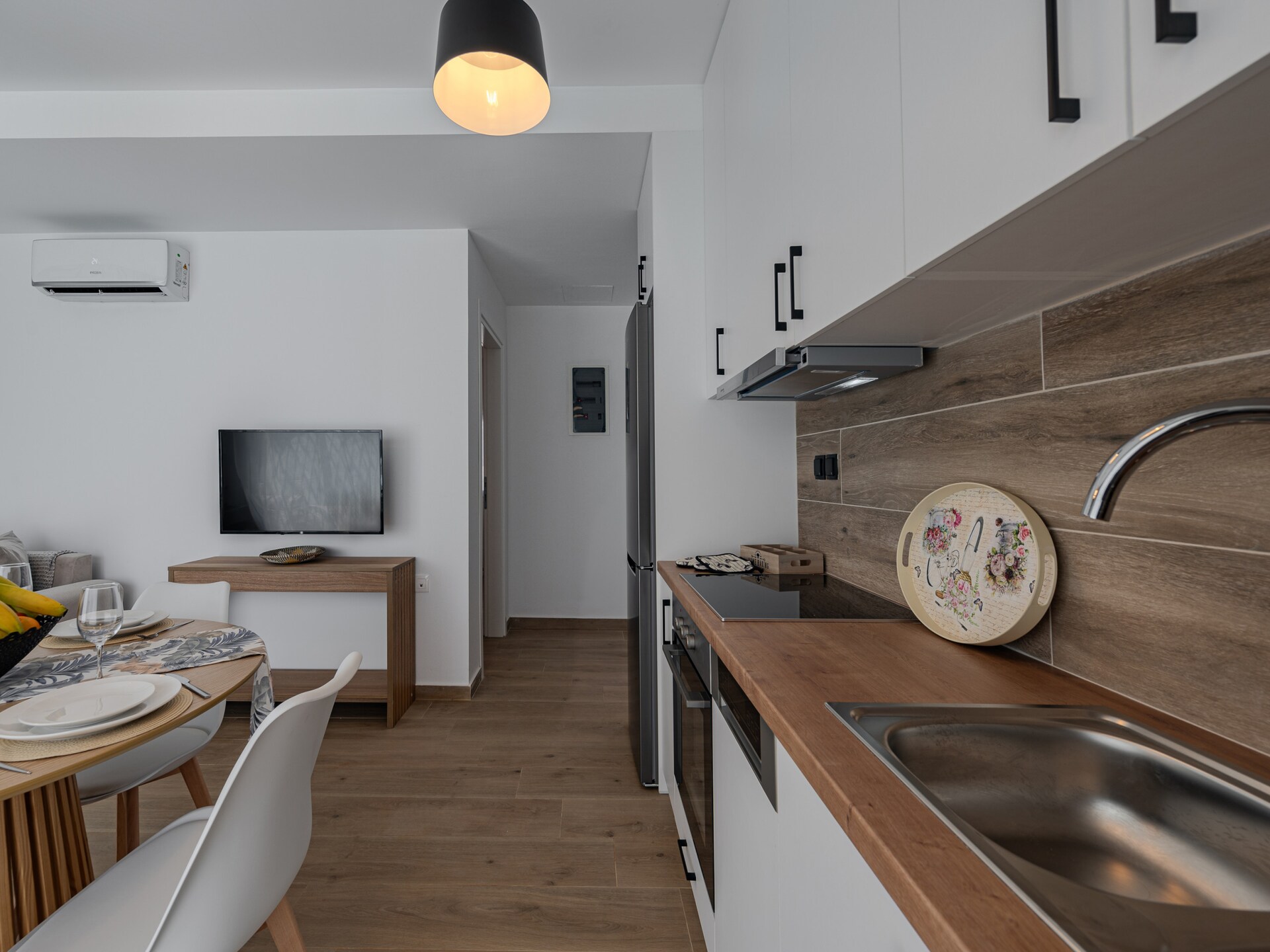Aan het strand: Luxe villa met privézwembad in Damnoni - foto 9