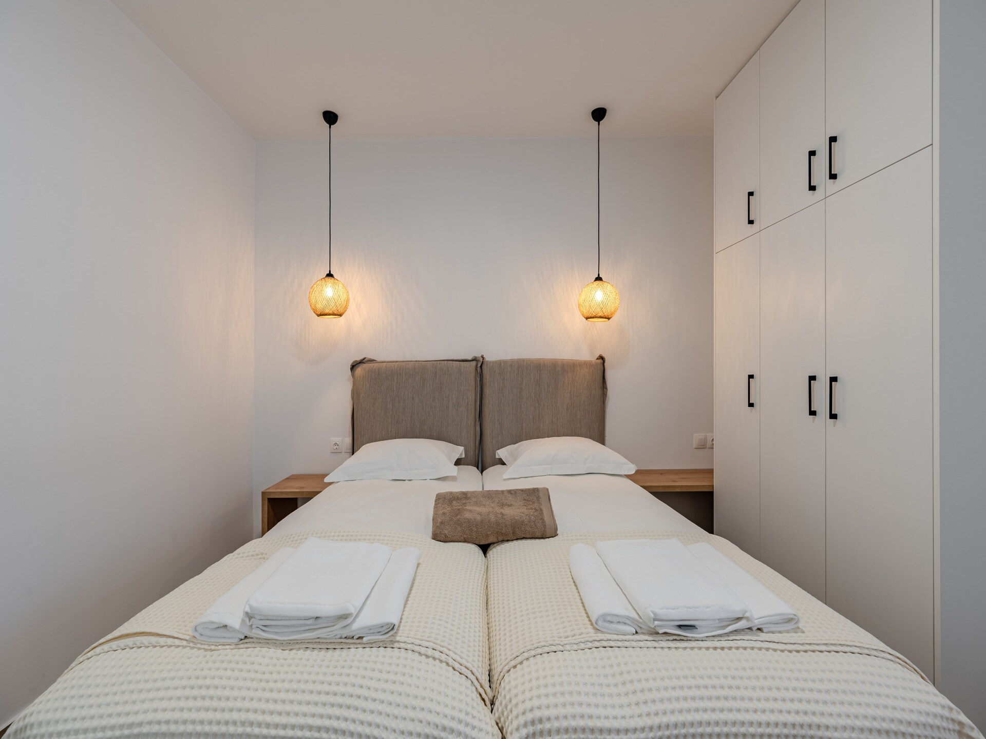 Aan het strand: Luxe villa met privézwembad in Damnoni - foto 5