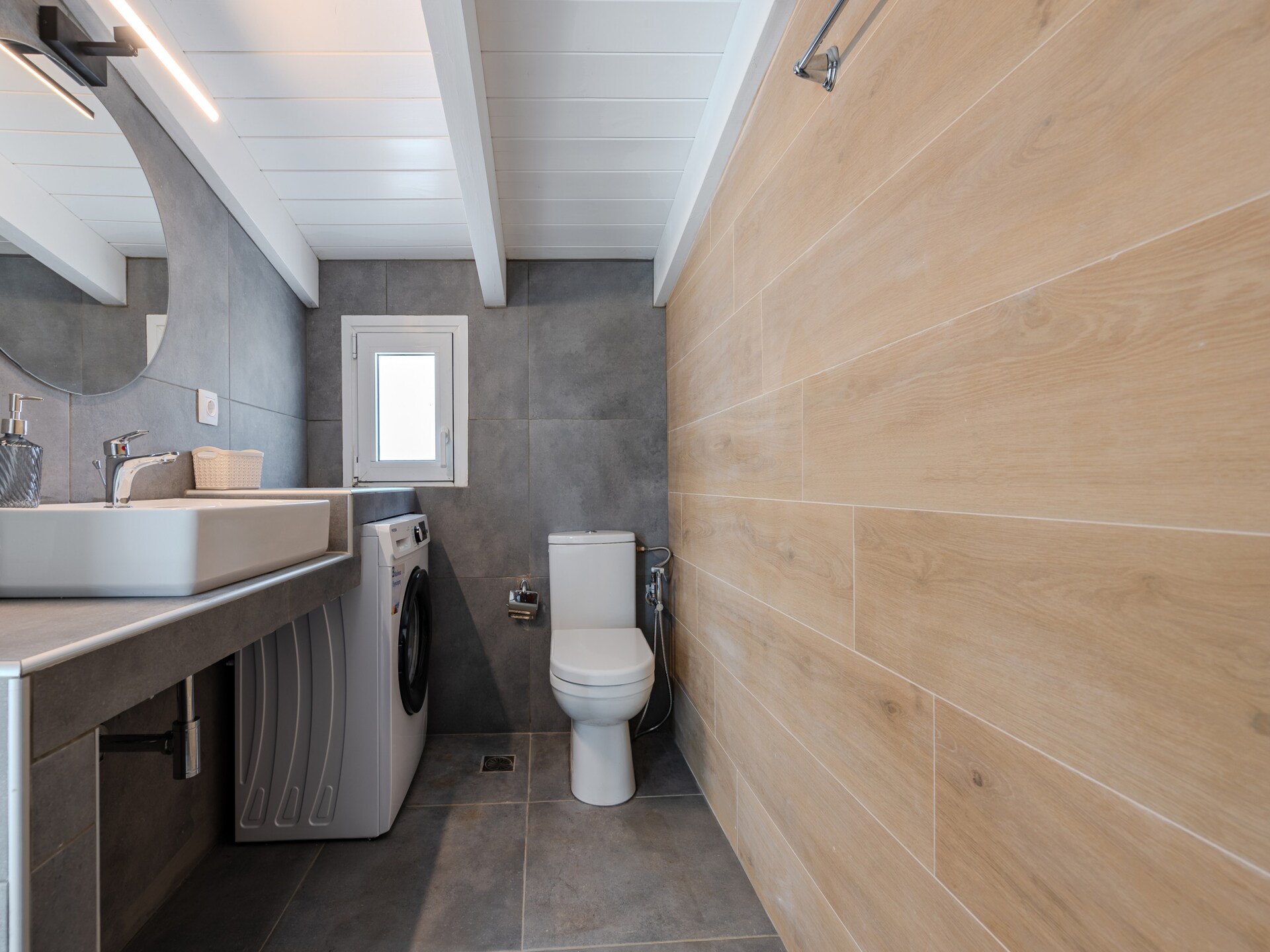 Aan het strand: Luxe villa met privézwembad in Damnoni - foto 21