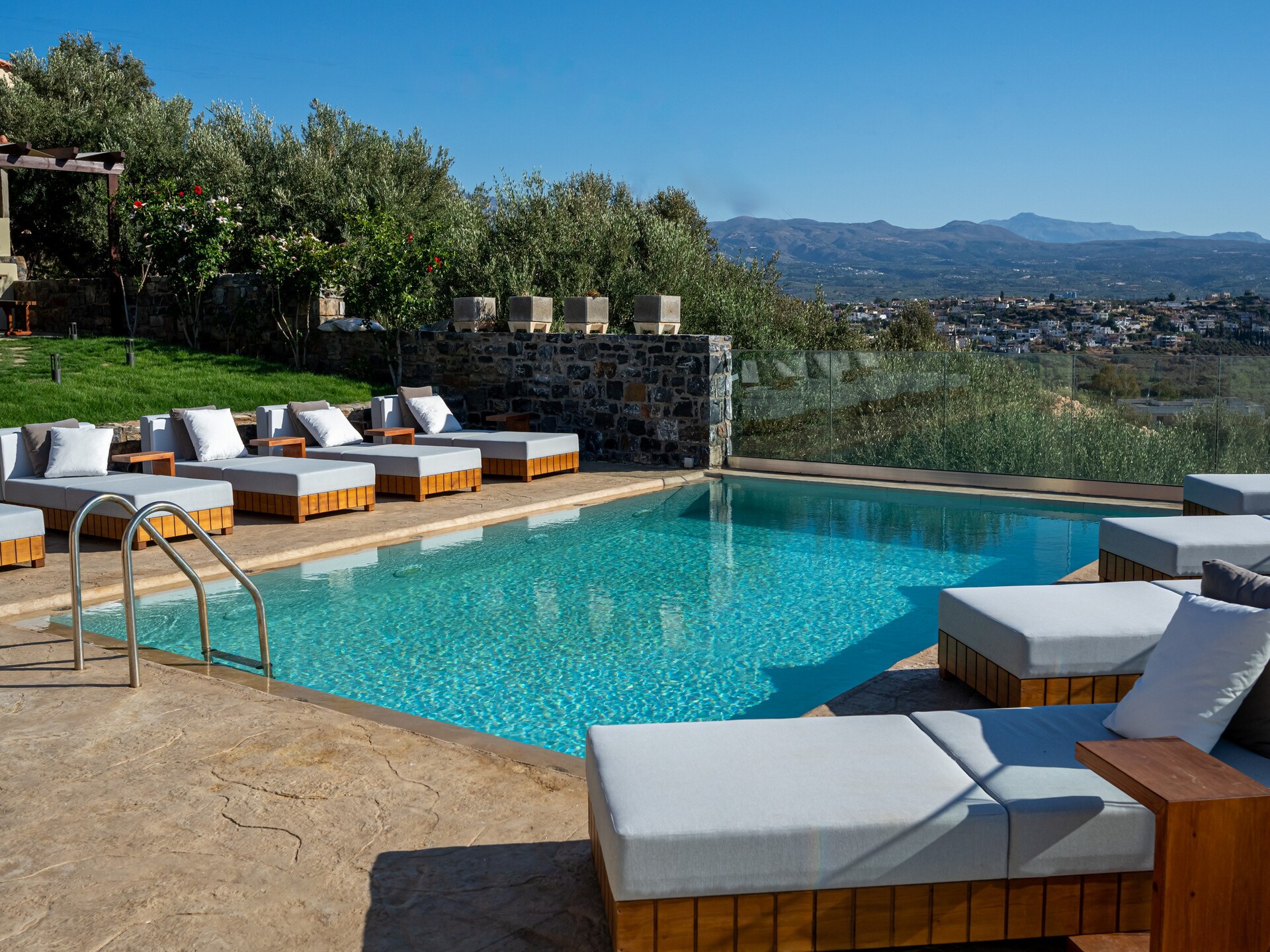 Villa Ami Manoir: Zeezicht & Privézwembad bij Panormo - foto 6
