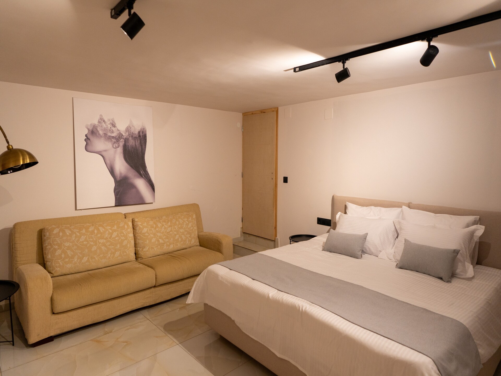Villa Ami Manoir: Zeezicht & Privézwembad bij Panormo - foto 23