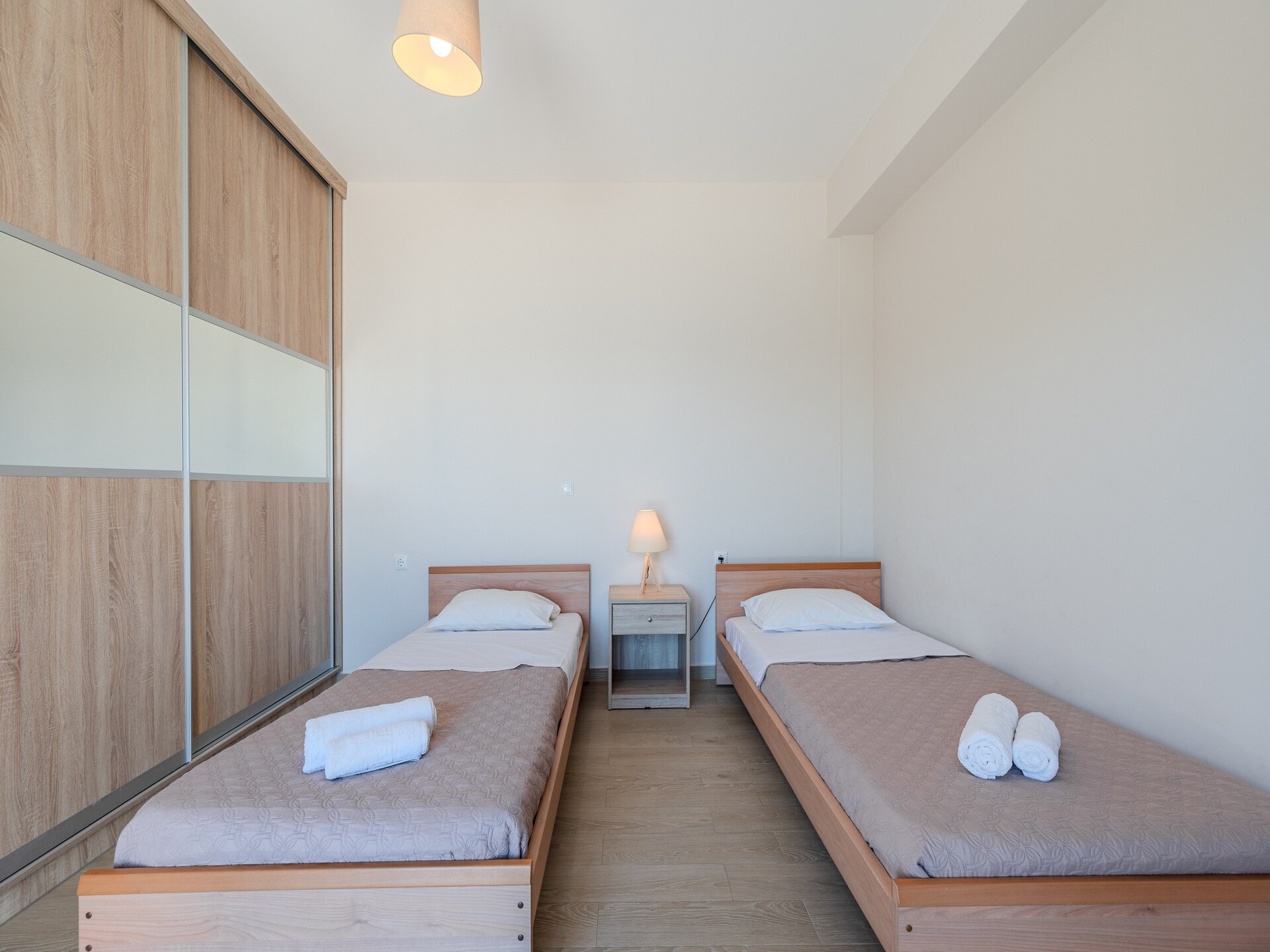 Lichtrijke villa op 50 meter van het strand in Keratokambos - foto 4