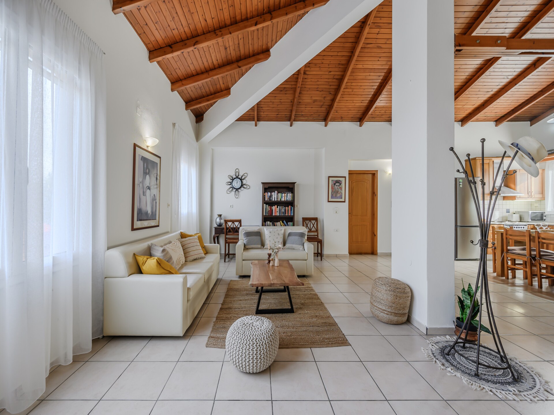 Galini Villa: Ruim vakantiehuis voor 10 aan de golfbaan van Episkopi - foto 9