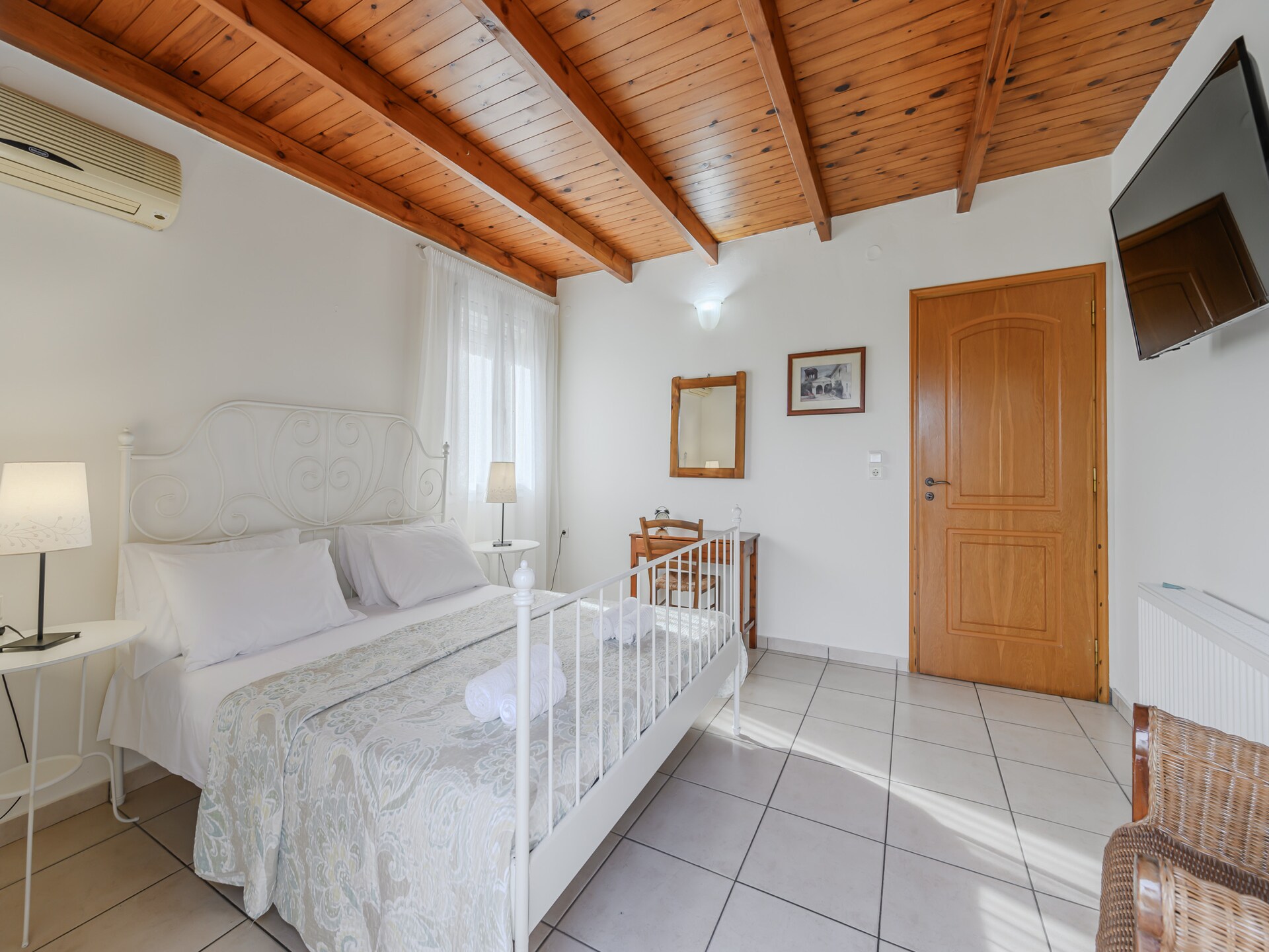 Galini Villa: Ruim vakantiehuis voor 10 aan de golfbaan van Episkopi - foto 17