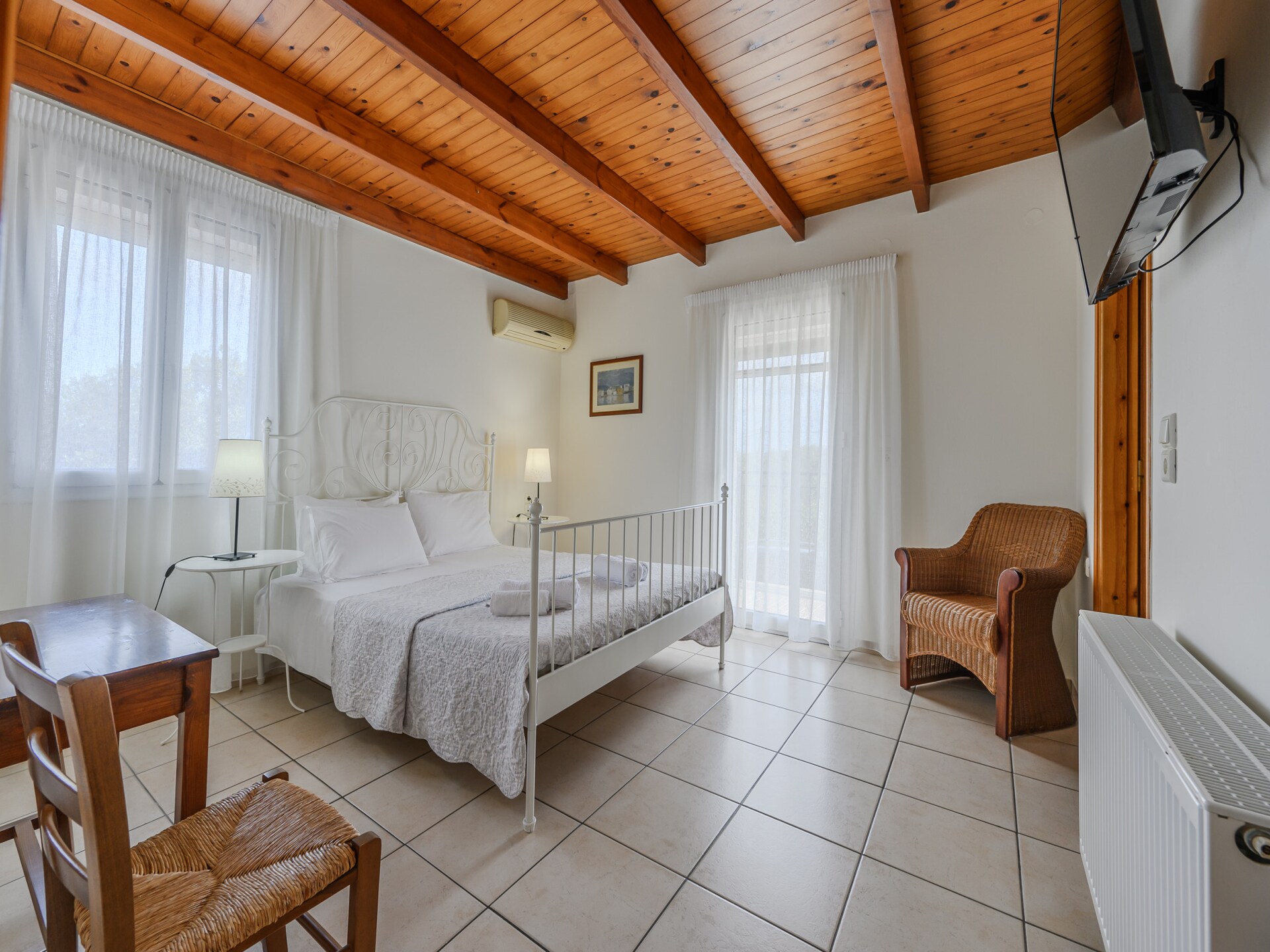Galini Villa: Ruim vakantiehuis voor 10 aan de golfbaan van Episkopi - foto 24