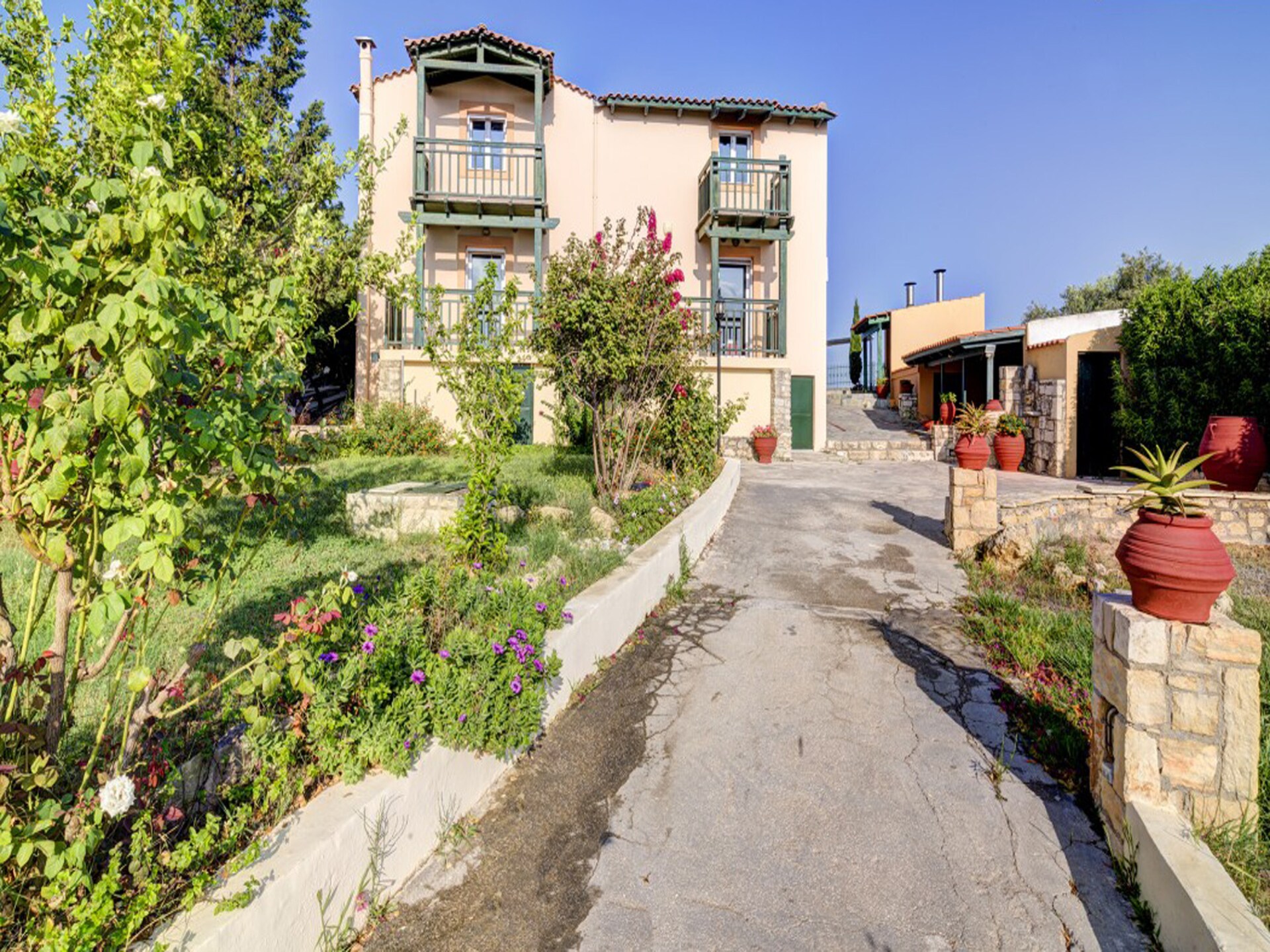 Galini Villa: Ruim vakantiehuis voor 10 aan de golfbaan van Episkopi - foto 36