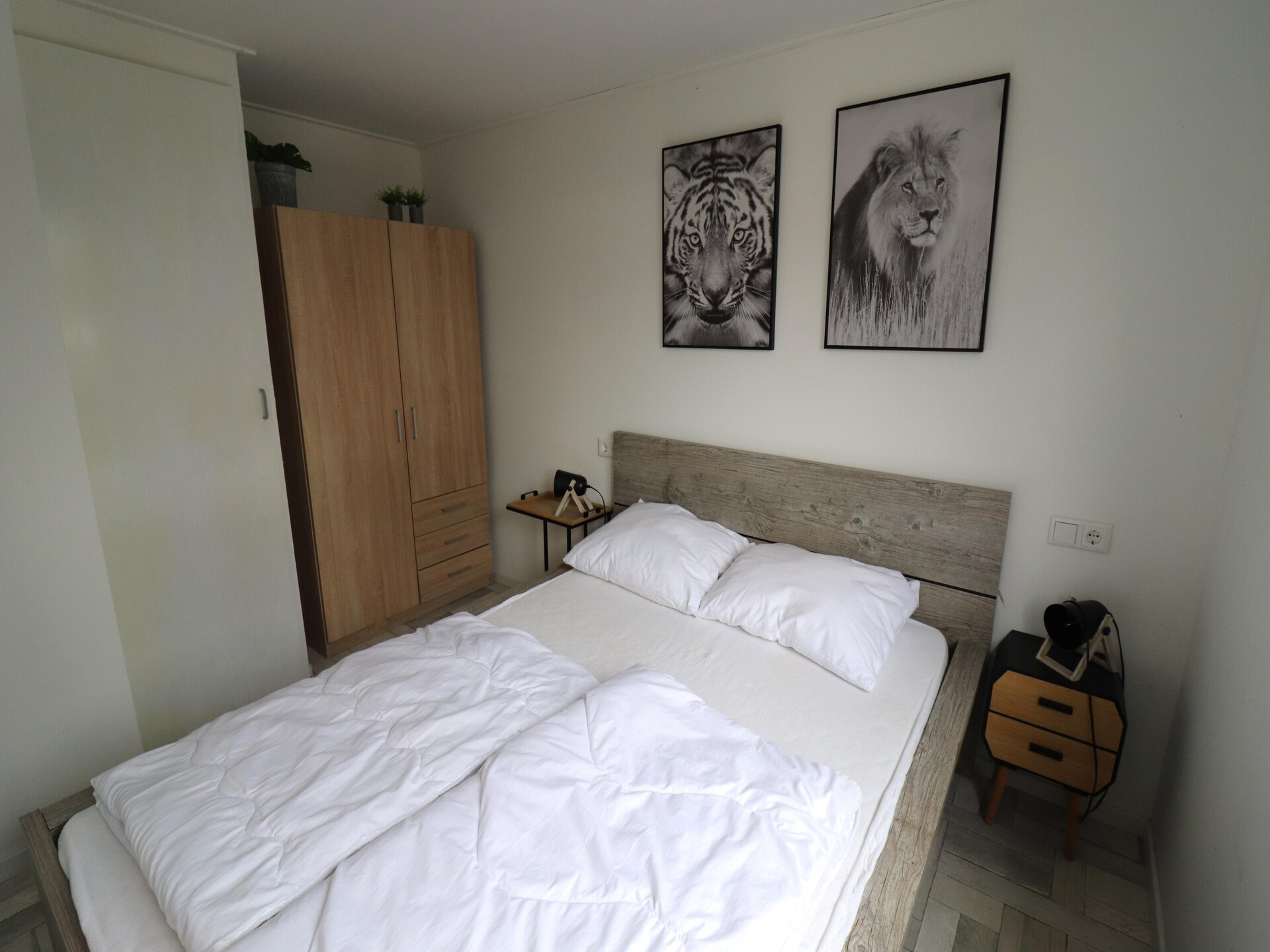 Knus vakantiehuis in Tzummarum met zwembad, tennisbaan en tuin - foto 11