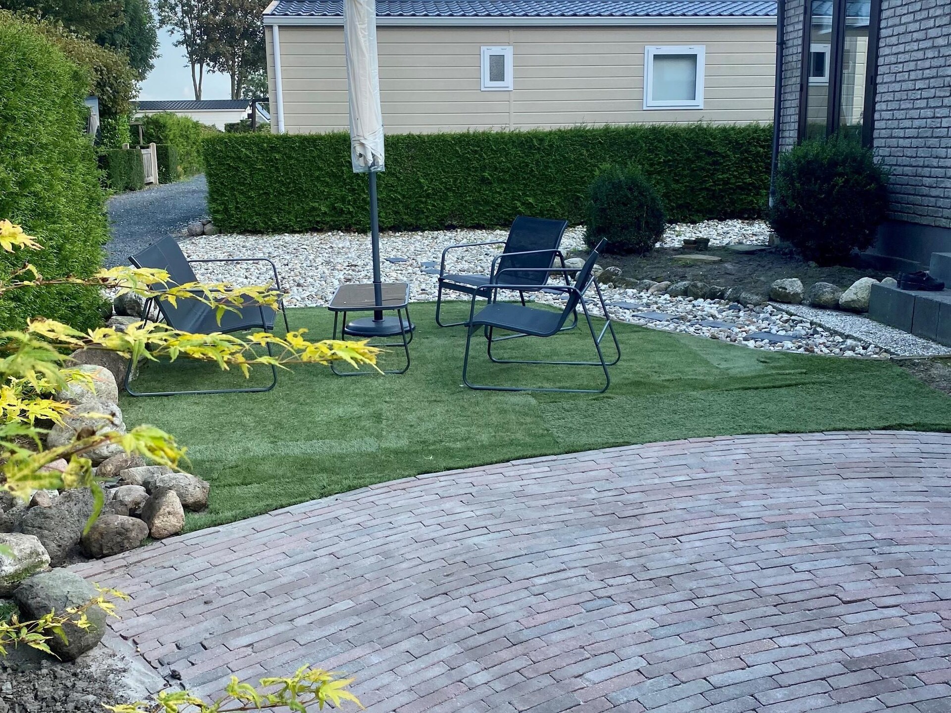Knus vakantiehuis in Tzummarum met zwembad, tennisbaan en tuin - foto 37