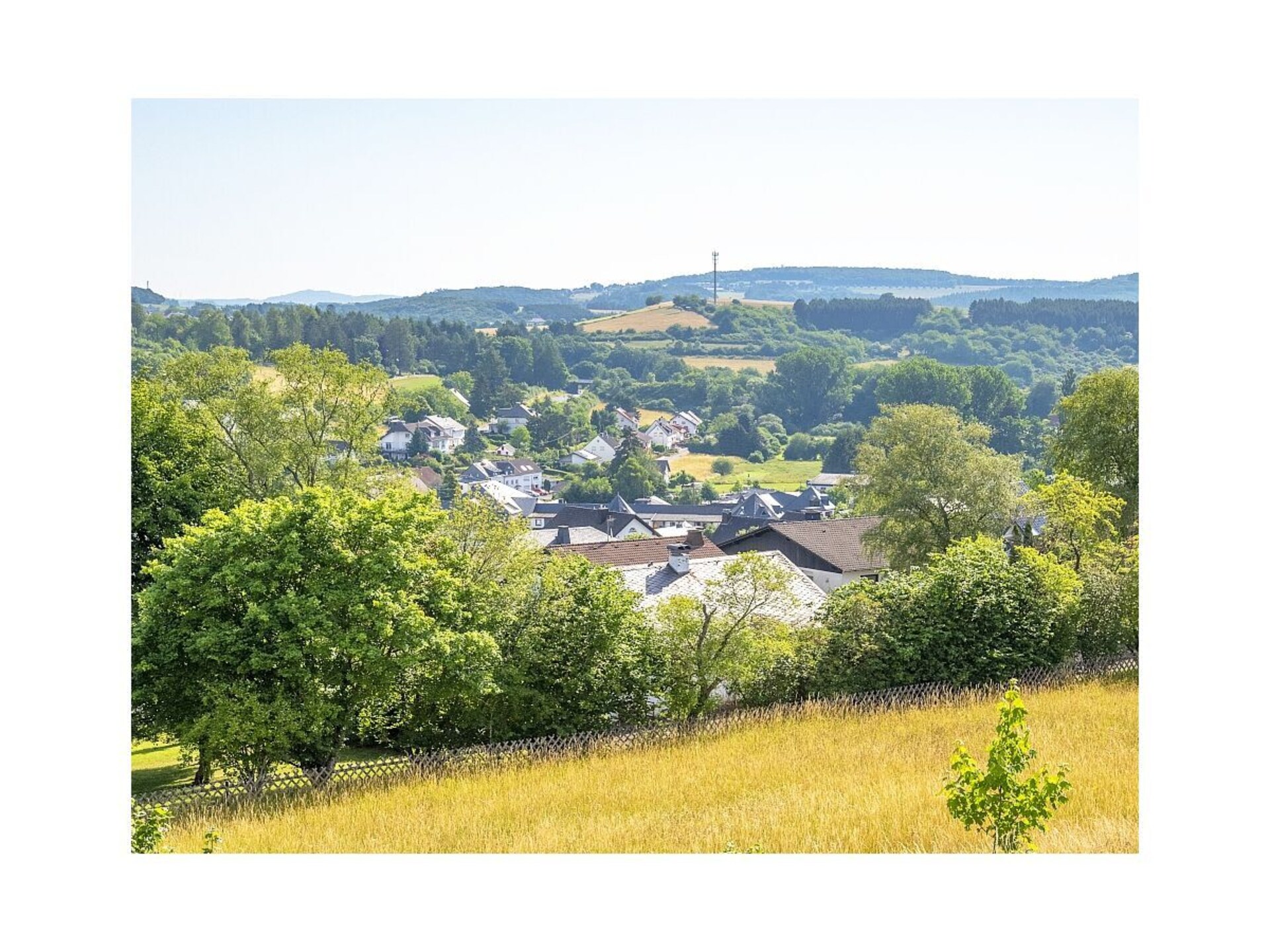 Stijlvol appartement met bubbelbad en zicht op de Eifel bij Schalkenmehren - foto 12