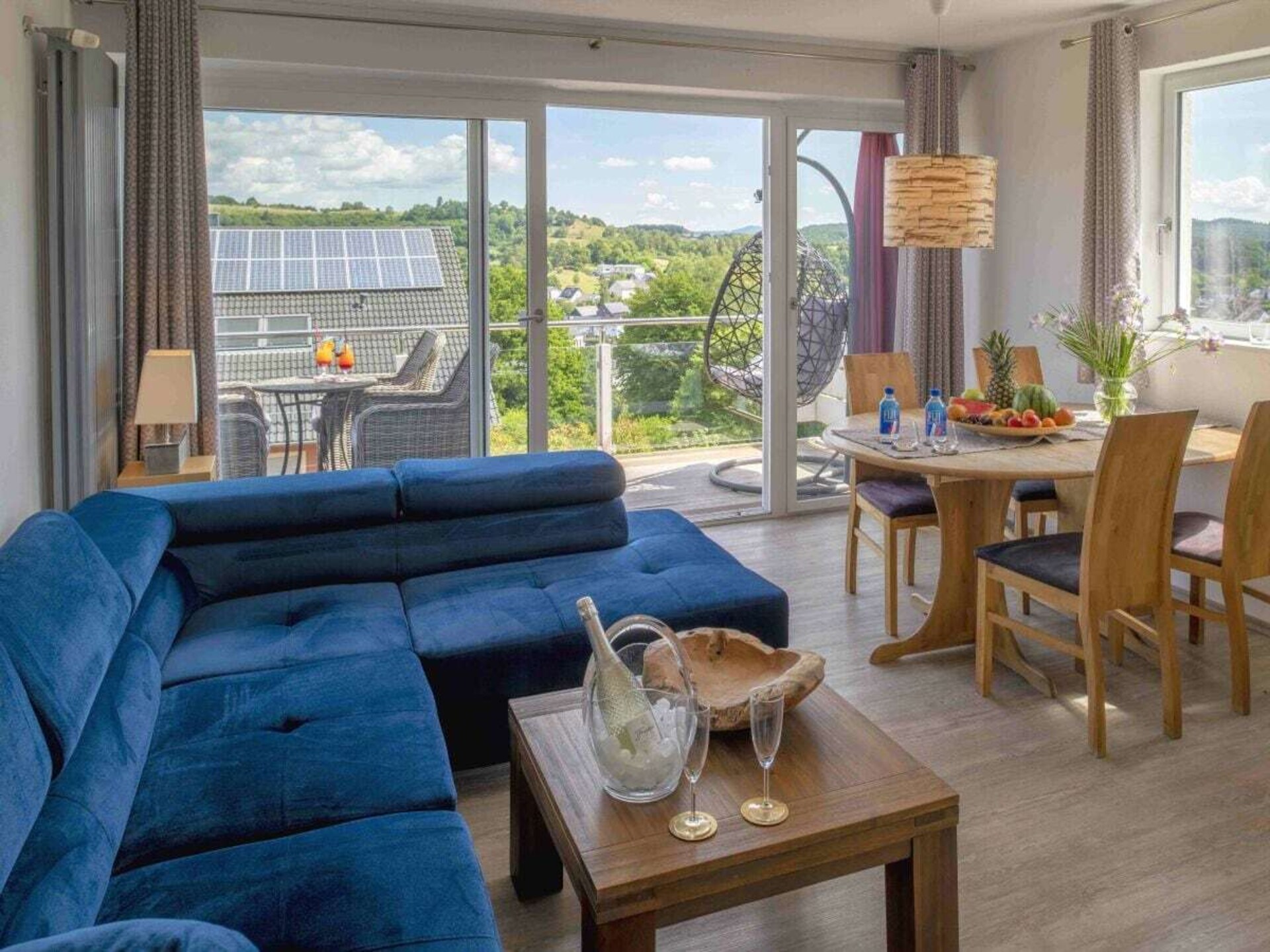 Stijlvol appartement met bubbelbad en zicht op de Eifel bij Schalkenmehren - foto 17