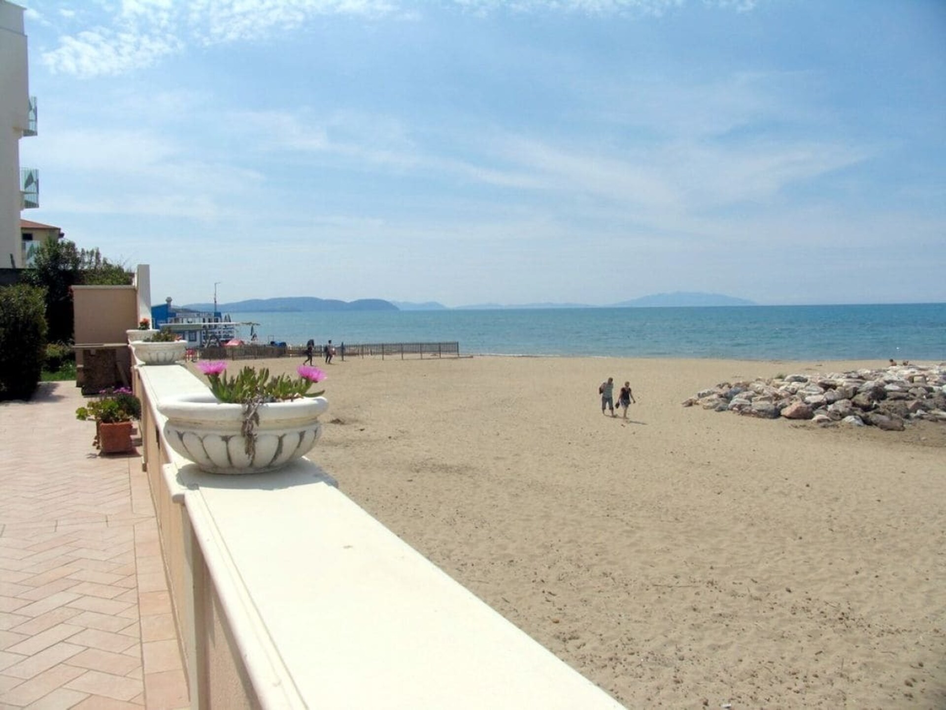 Appartement aan zee met privé-terras en directe strandtoegang in San Vincenzo - foto 6