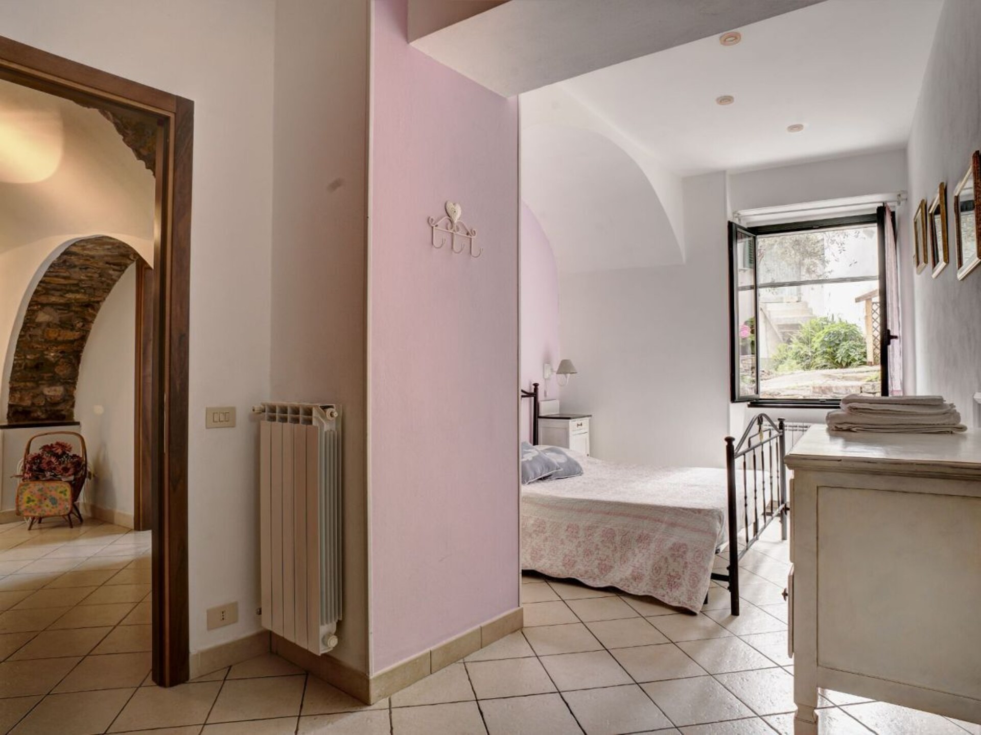 Gerenoveerd 18e-eeuws huis met tuin bij Diano San Pietro - foto 13