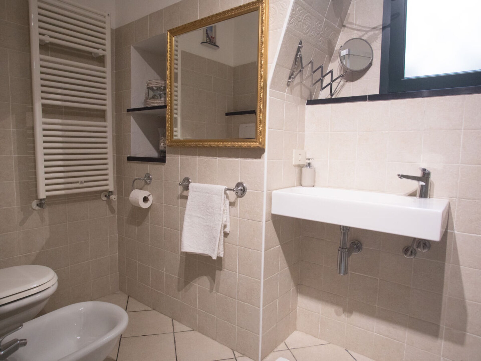 Gerenoveerd 18e-eeuws huis met tuin bij Diano San Pietro - foto 15