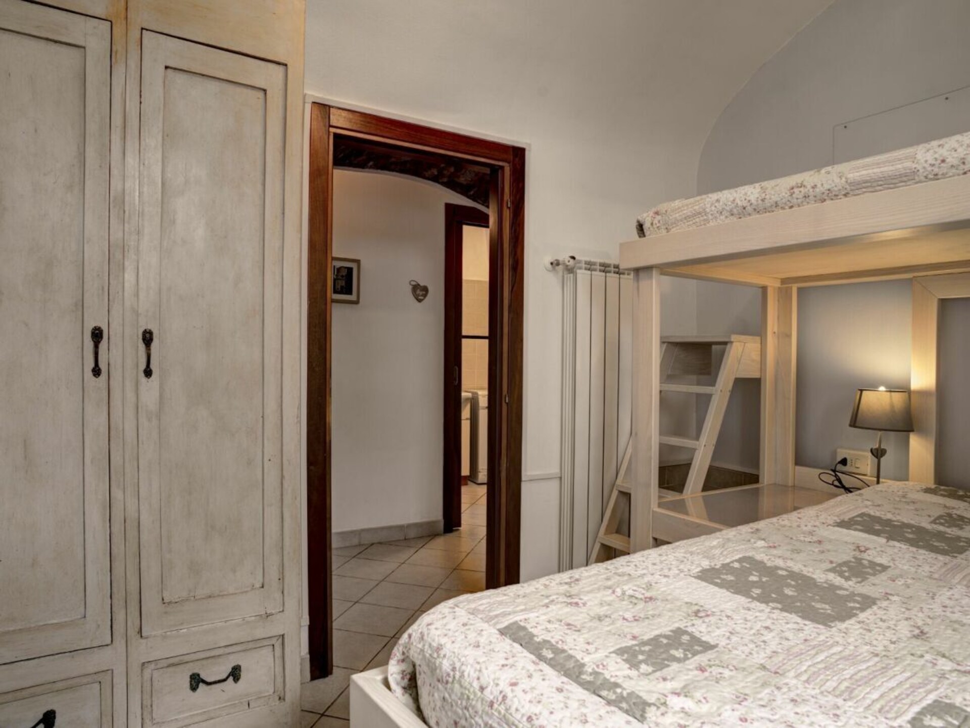 Gerenoveerd 18e-eeuws huis met tuin bij Diano San Pietro - foto 16