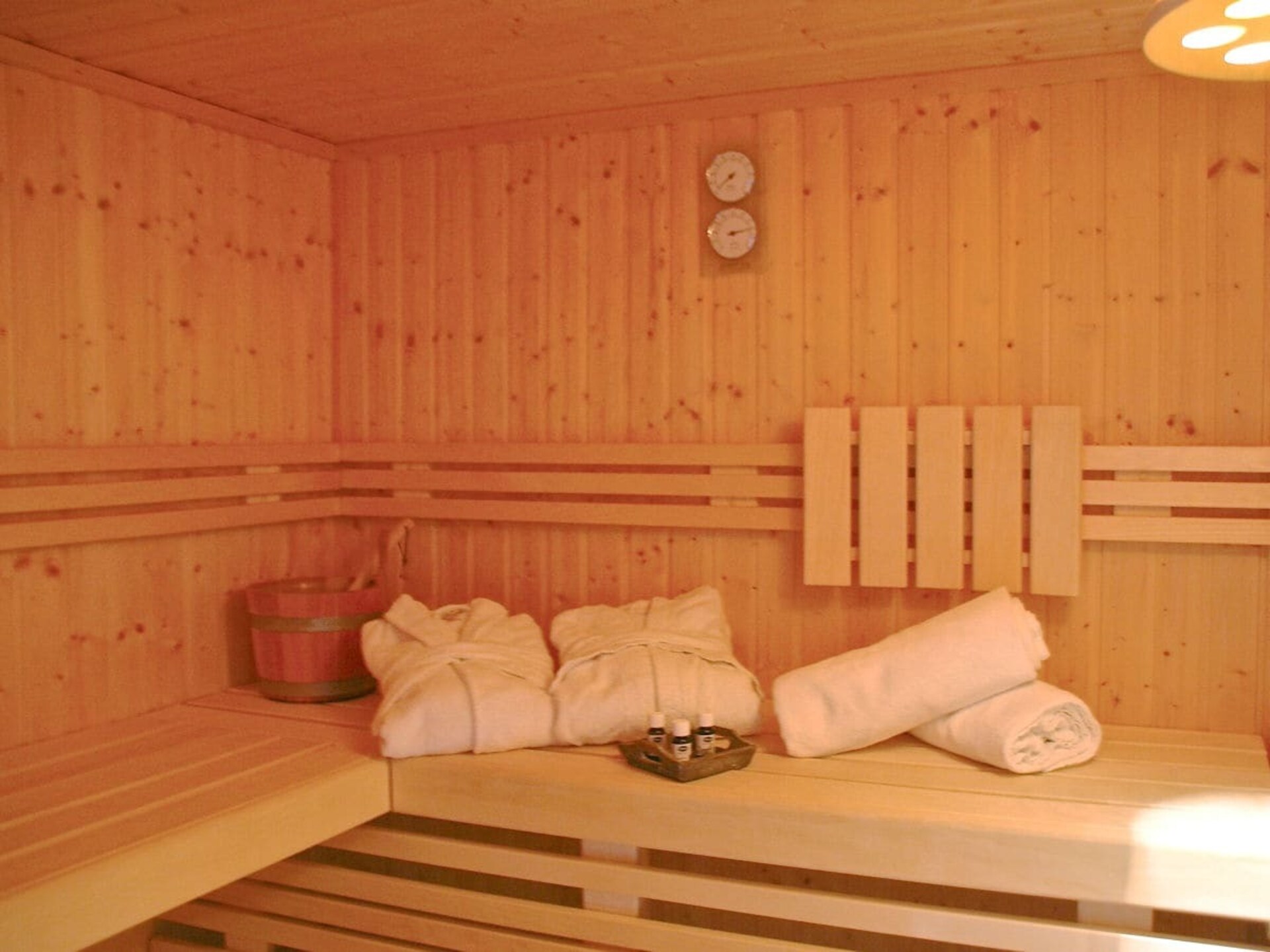 Villa Foresta: Modern vakantiehuis met privé-spa, sauna & uitzicht op kasteelpark - foto 30