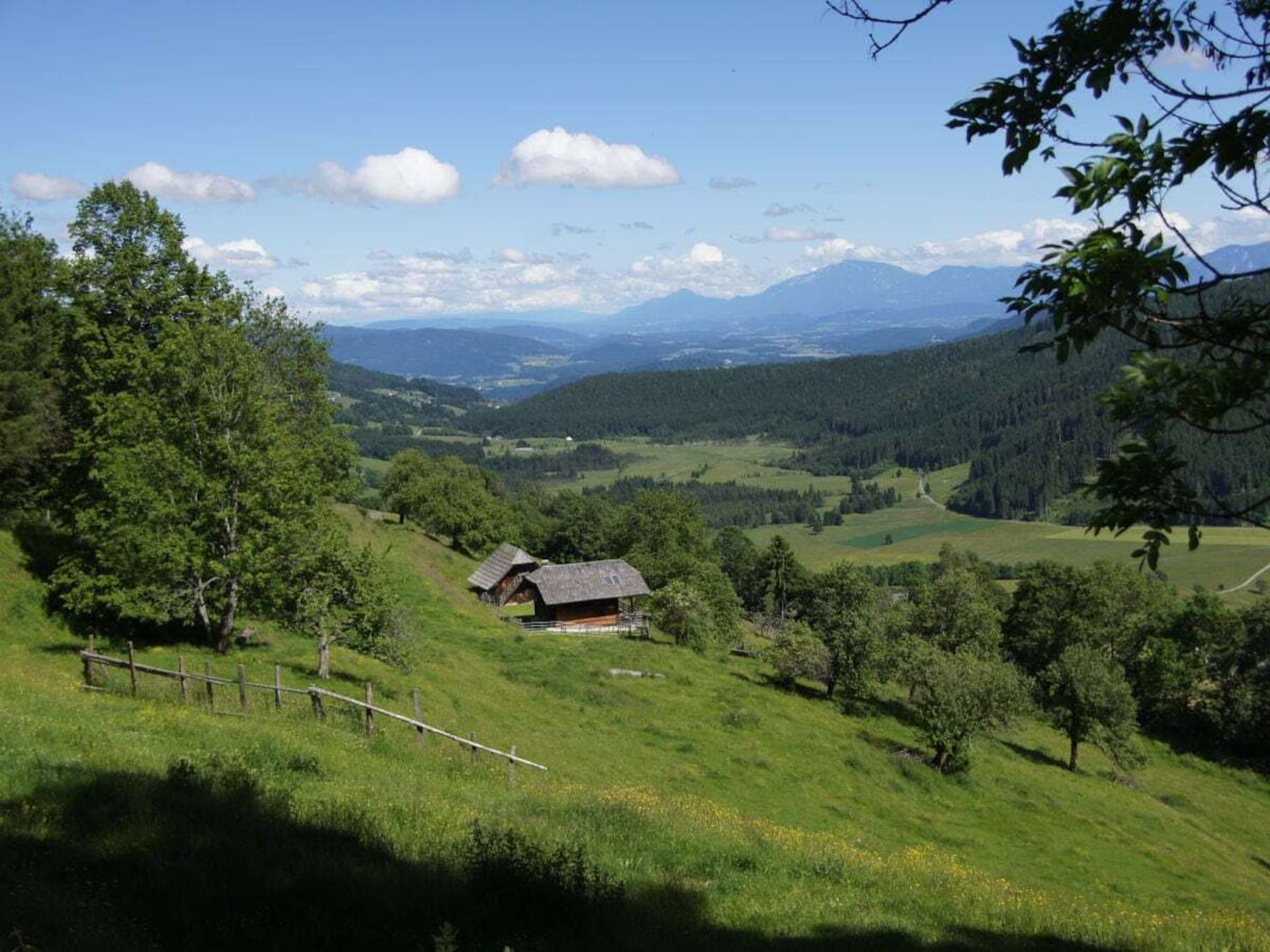 Zonnig vakantiehuis op 1200m met panoramisch bergzicht in St.Urban - foto 28