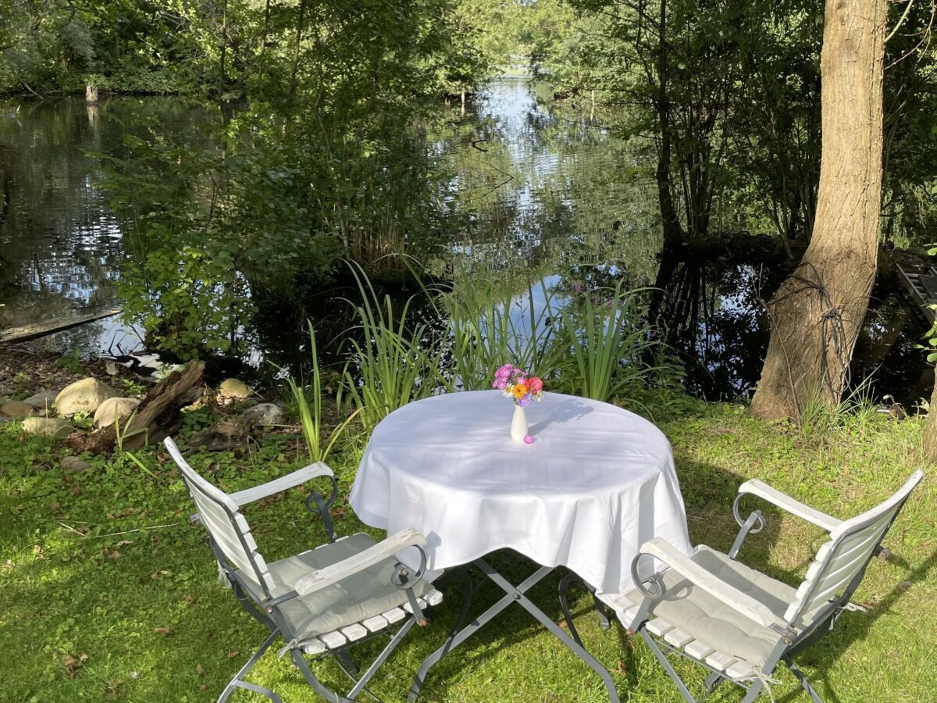 Knus vakantiehuis aan het meer in Hemmoor voor 4 personen - foto 5