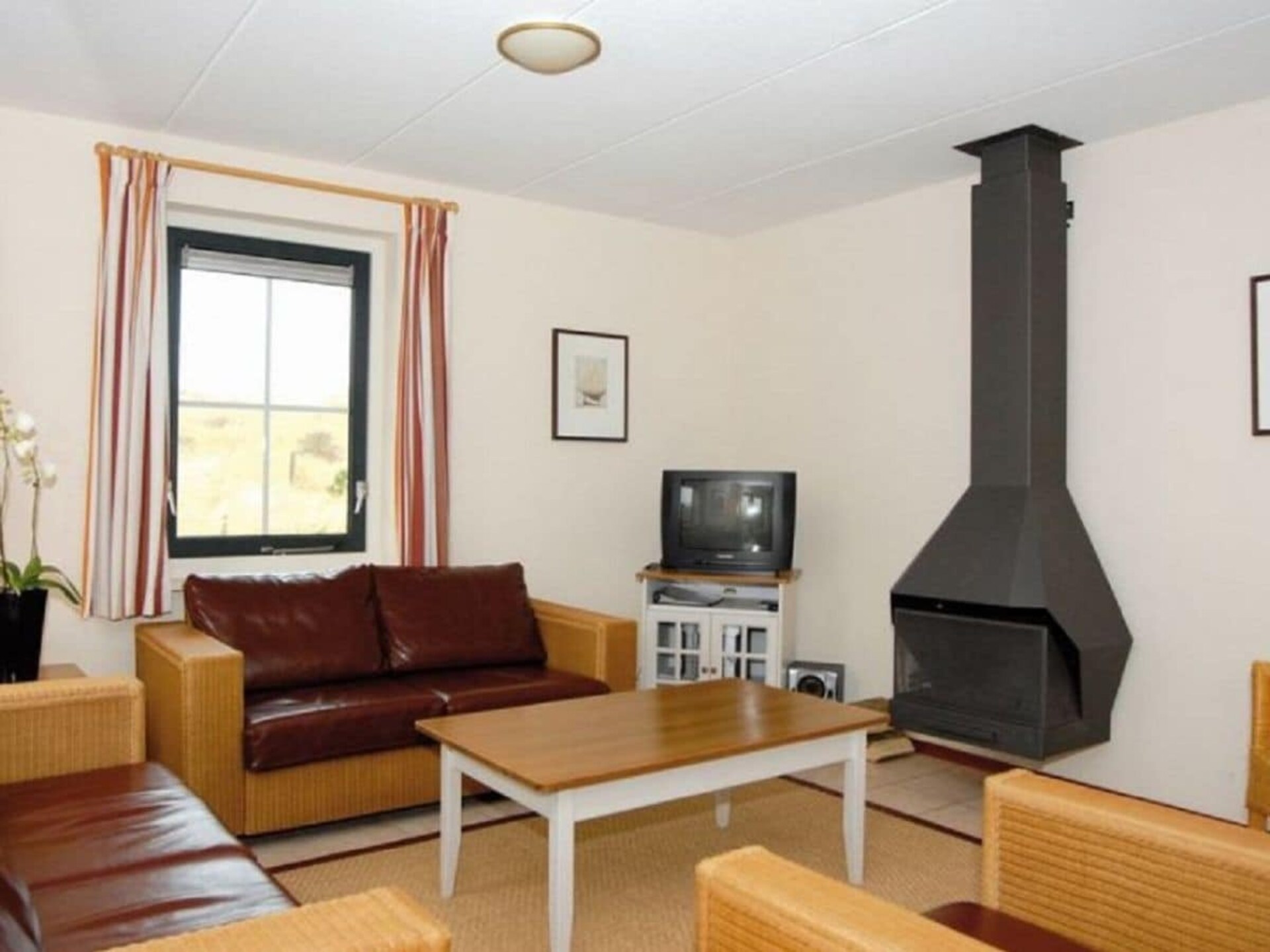 Ruim vakantiehuis in duingebied Ballum, 8 pers., strand op 600m - foto 4