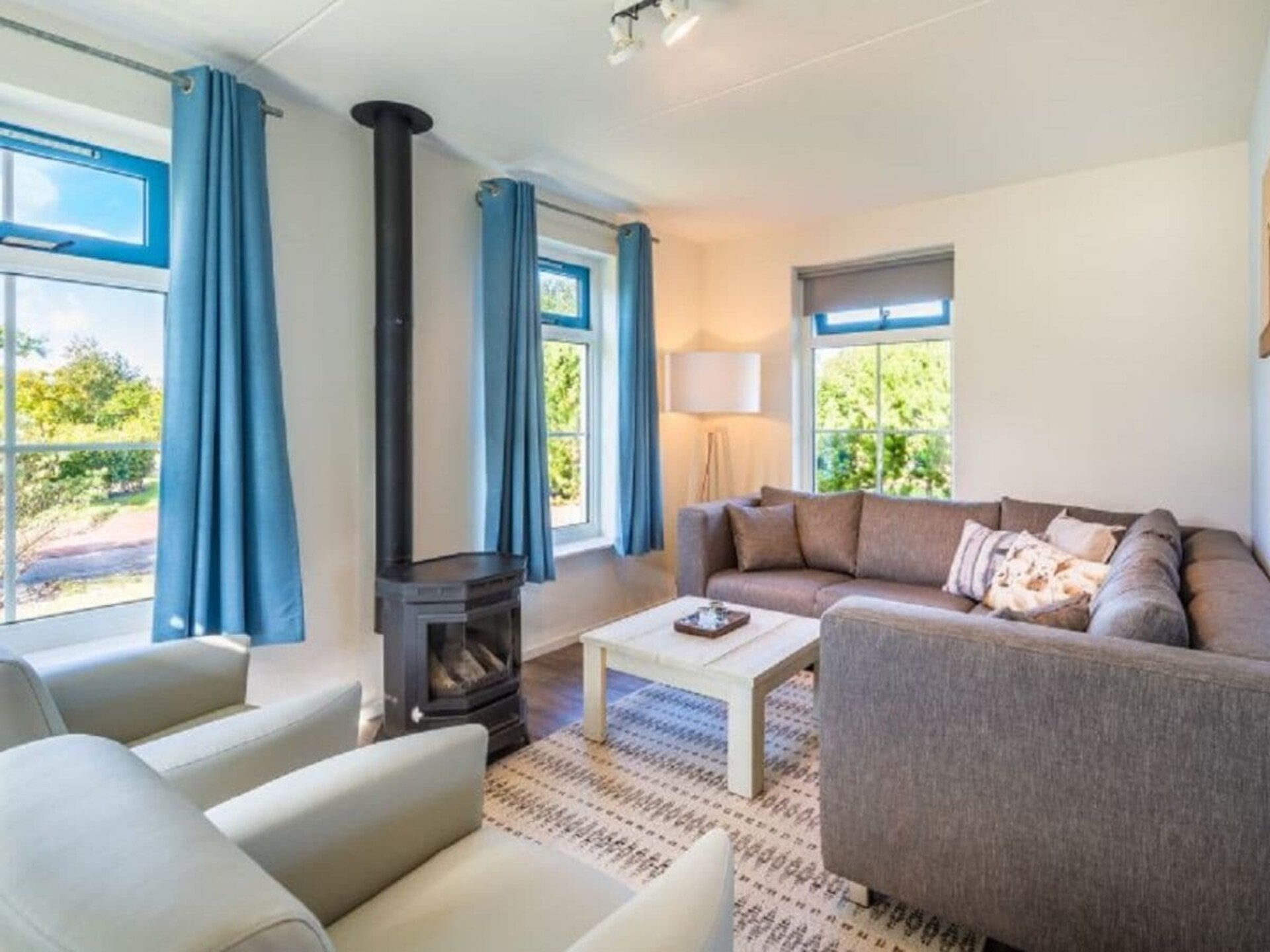6-persoons vakantiehuis in De Koog met moderne inrichting - foto 5