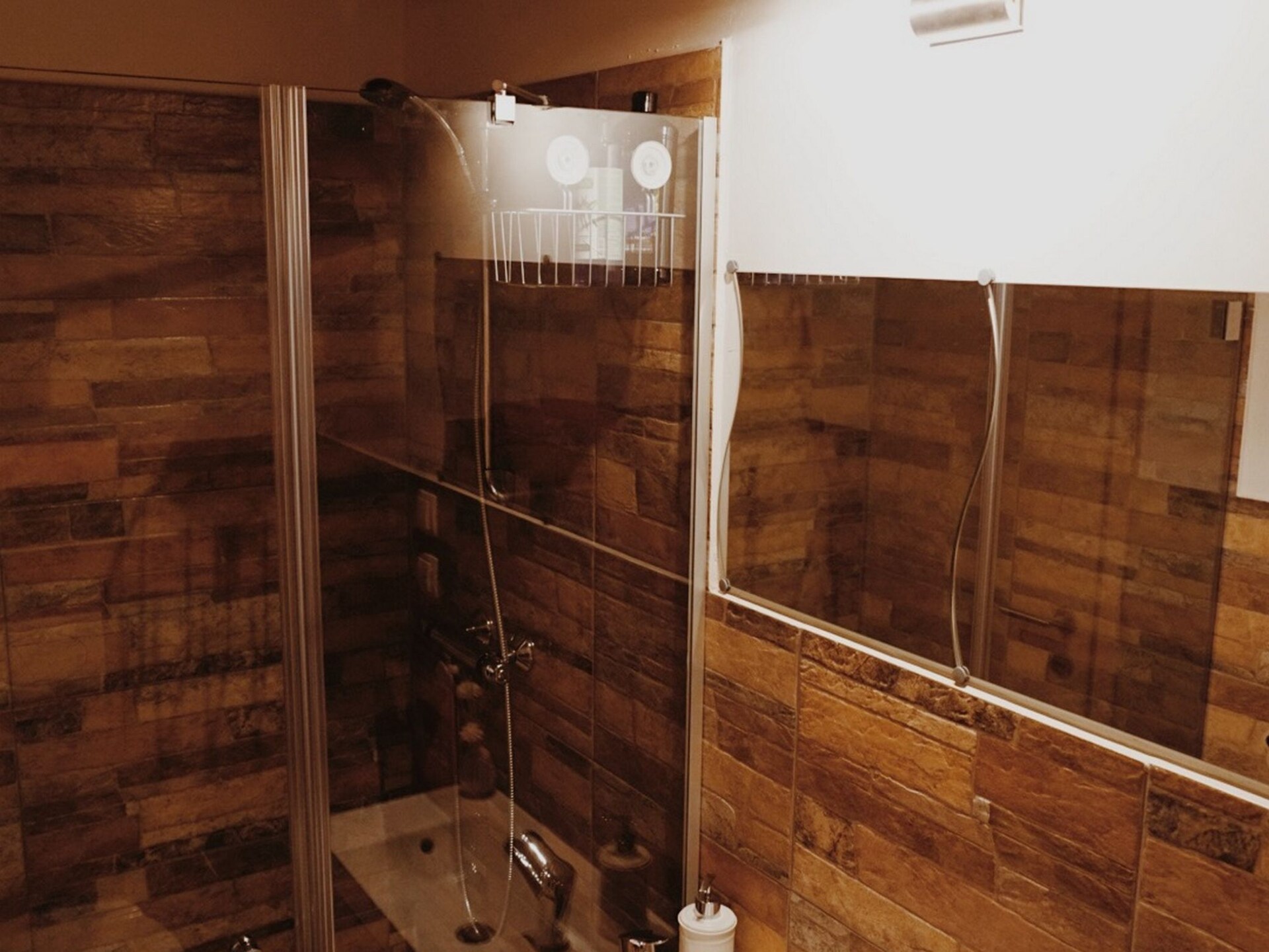 Glamping met hottub & sauna aan de rivier bij Zreče - foto 12
