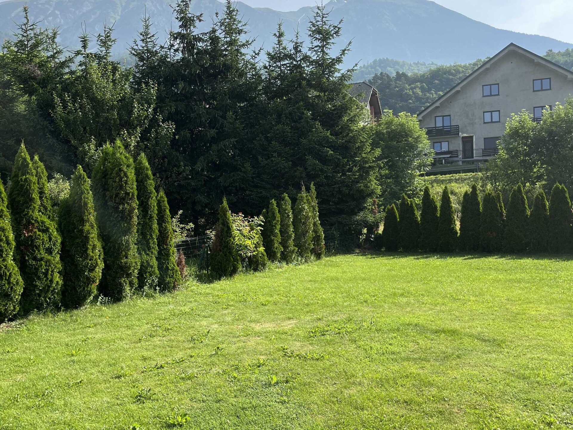 Knus studio-appartement in Žirovnica met uitzicht op de groene tuin - foto 18