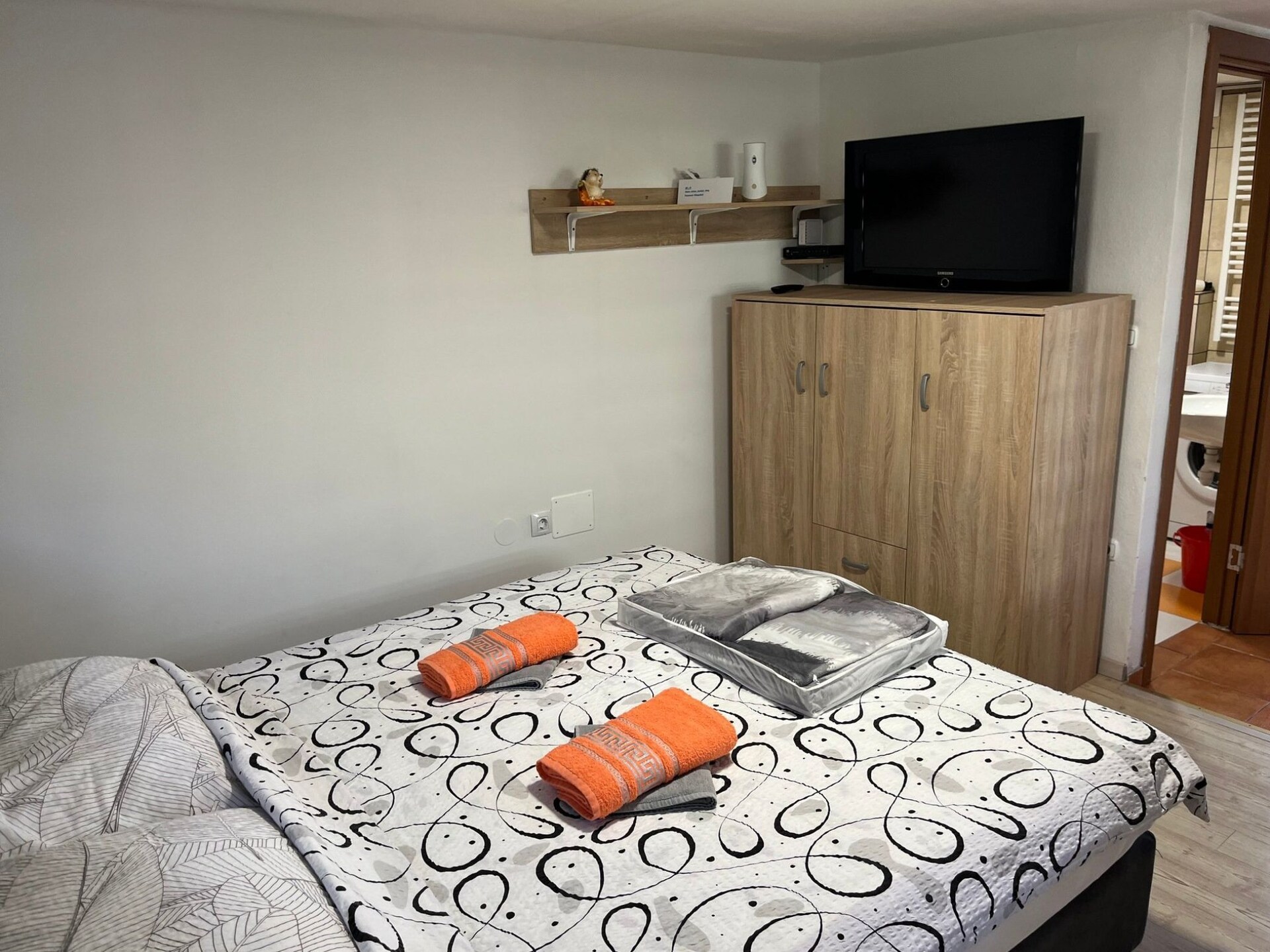 Knus studio-appartement in Žirovnica met uitzicht op de groene tuin - foto 3