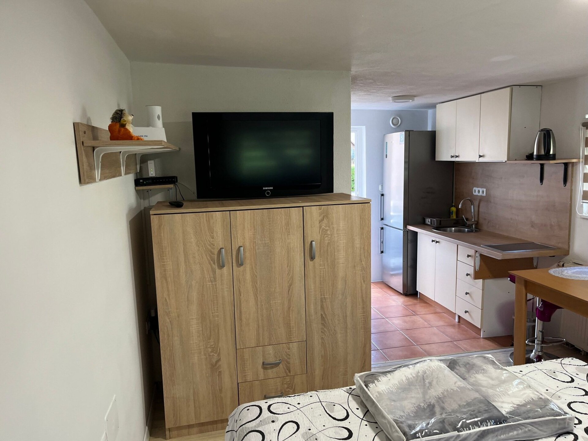 Knus studio-appartement in Žirovnica met uitzicht op de groene tuin - foto 10